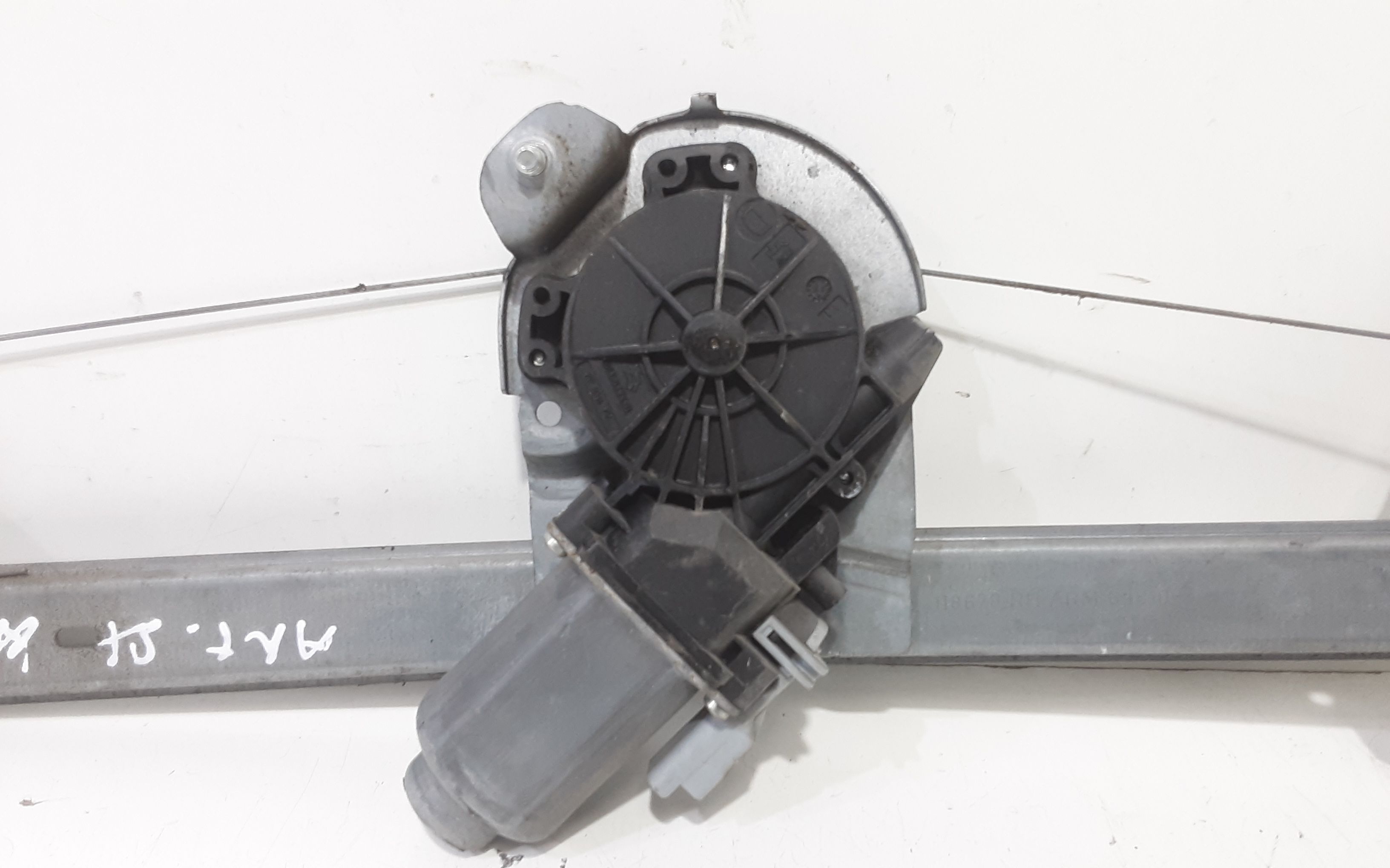 Alzacristallo Porta Ant. Sinistro 698200H010 Usato