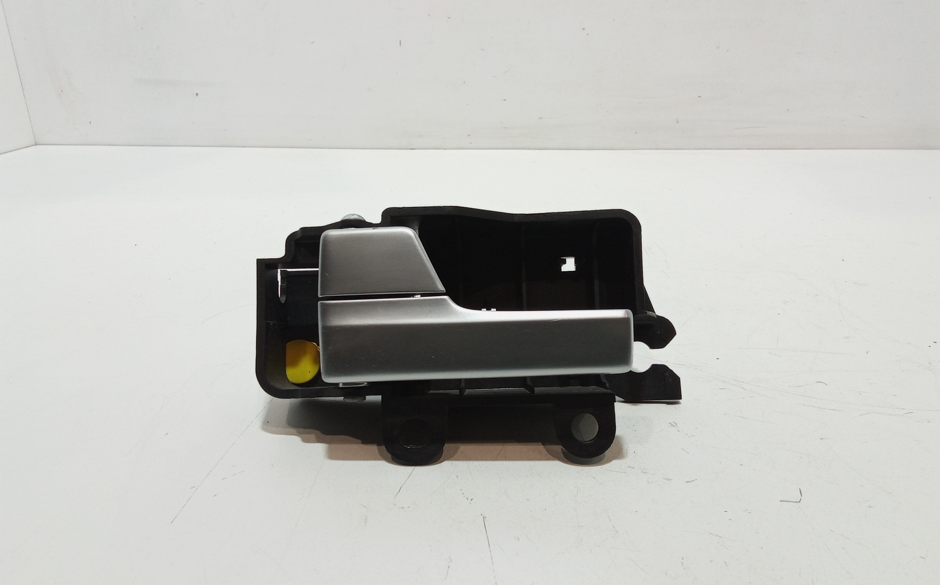 Maniglia Int. Apertura Porta Ant. Sinistro 1470113 Usato