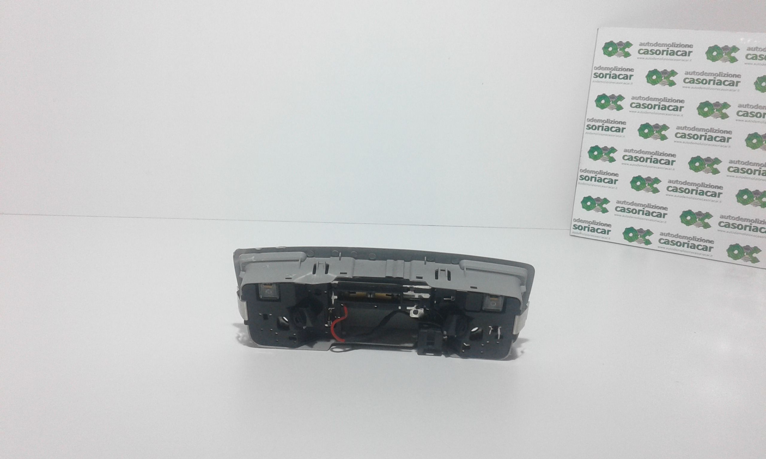 Luce Cortesia Centr. Tetto Usato