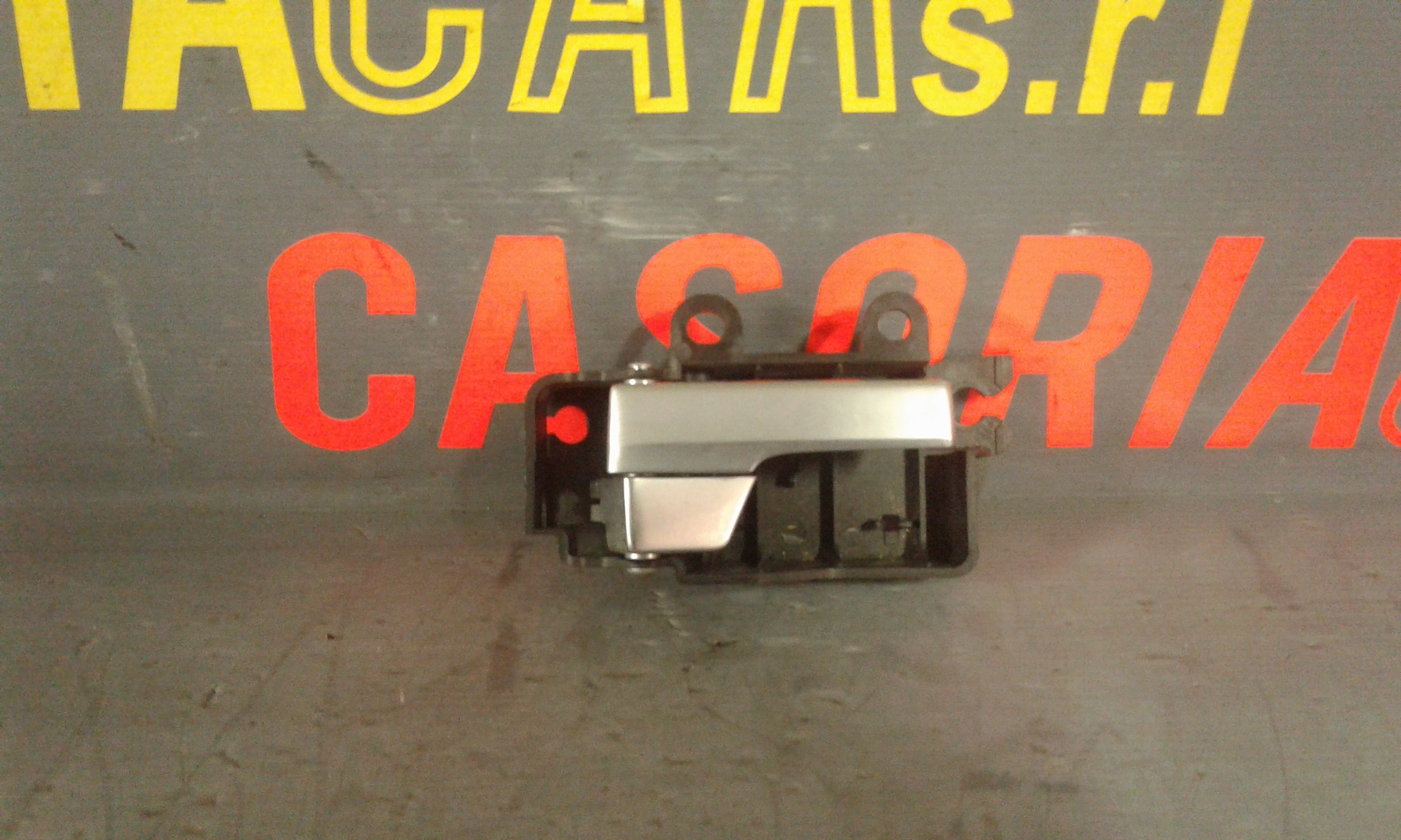 Maniglia Int. Apertura Porta Post. Destro 1470111 Usato