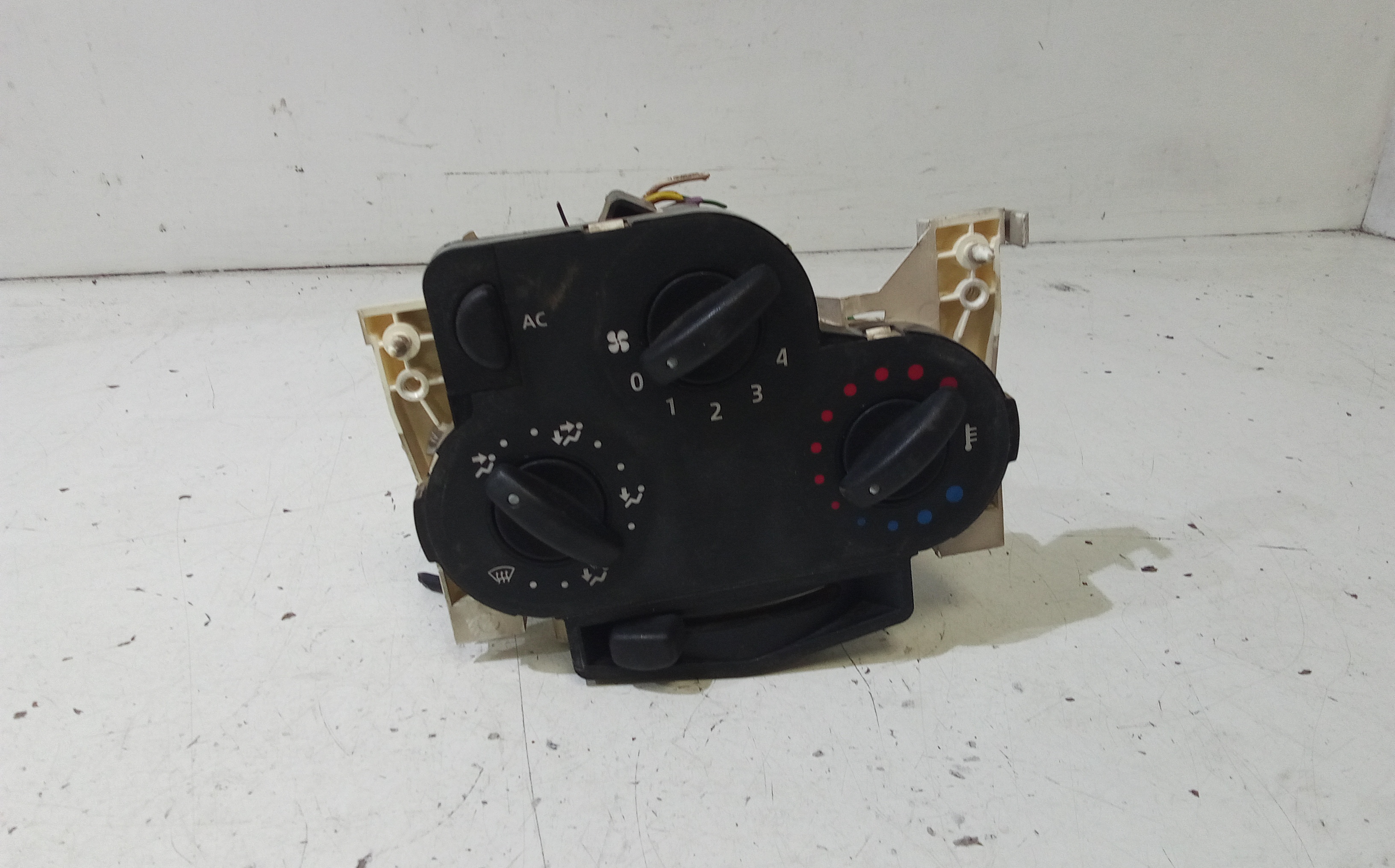 Blocco Comando Climatizzazione 6001547666 Usato
