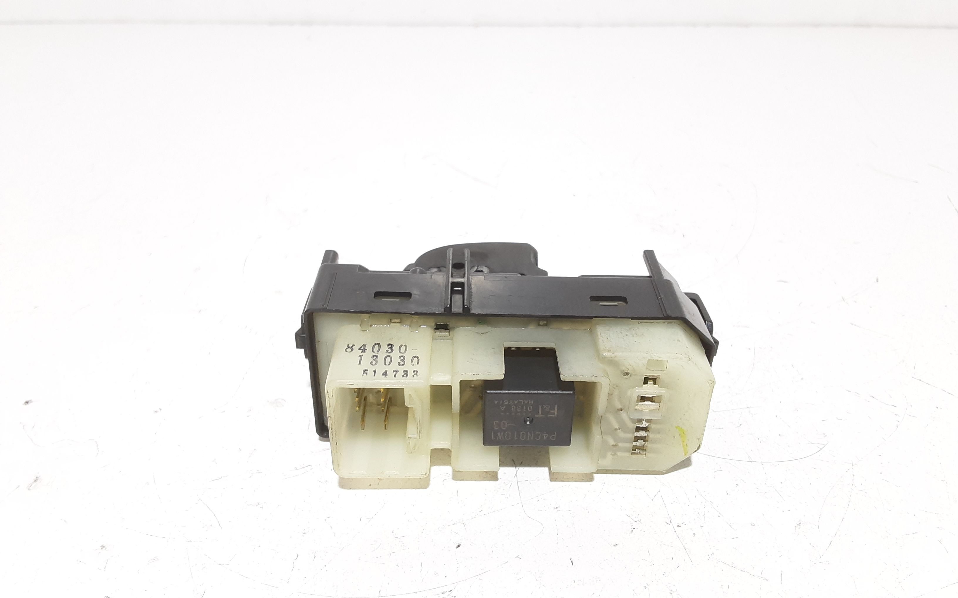 Interruttore Alzacristalli Porta Post. Destro 8403013031 Usato