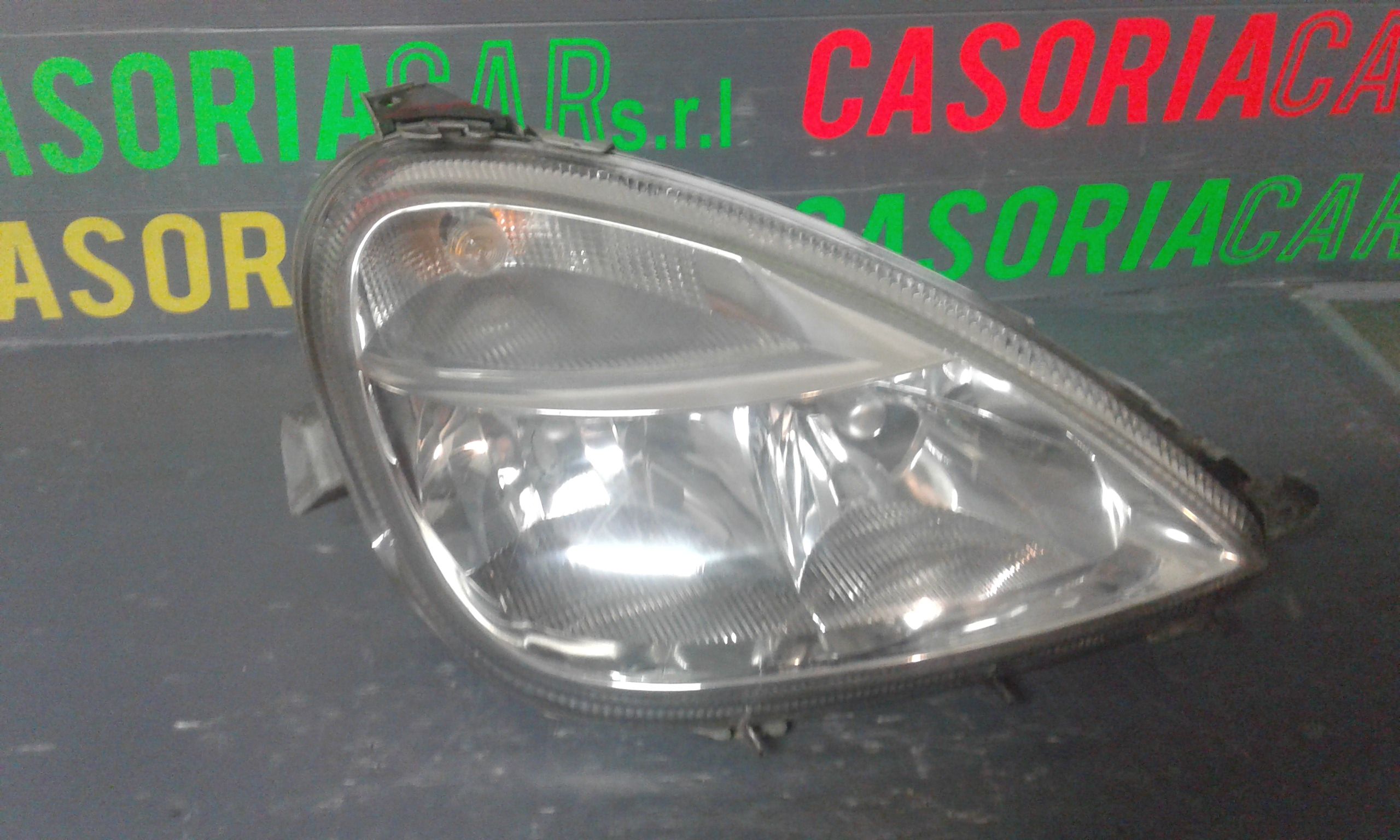 Proiettore Destro A1688201061 Usato