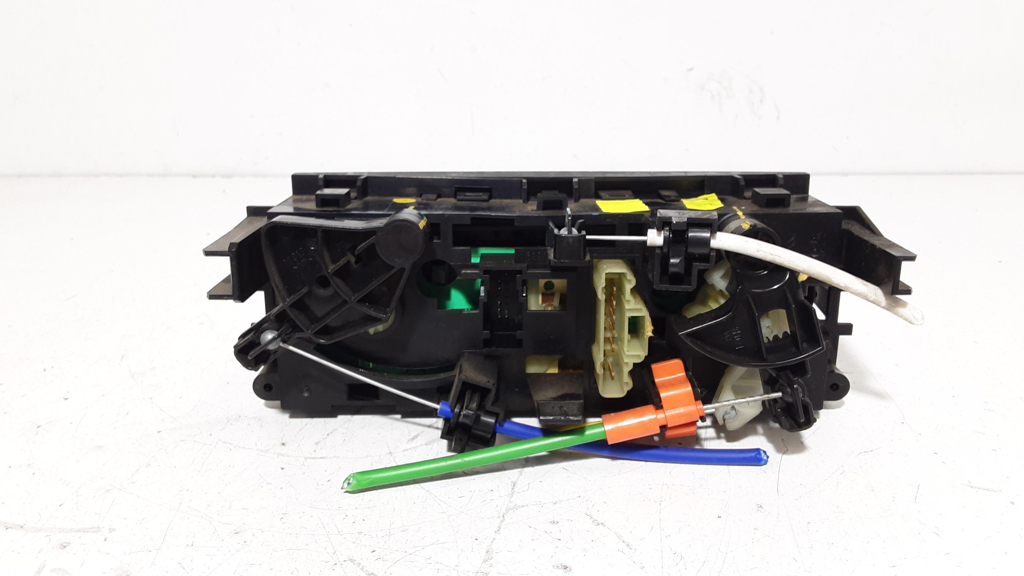 Blocco Comando Climatizzazione 6451TH Usato