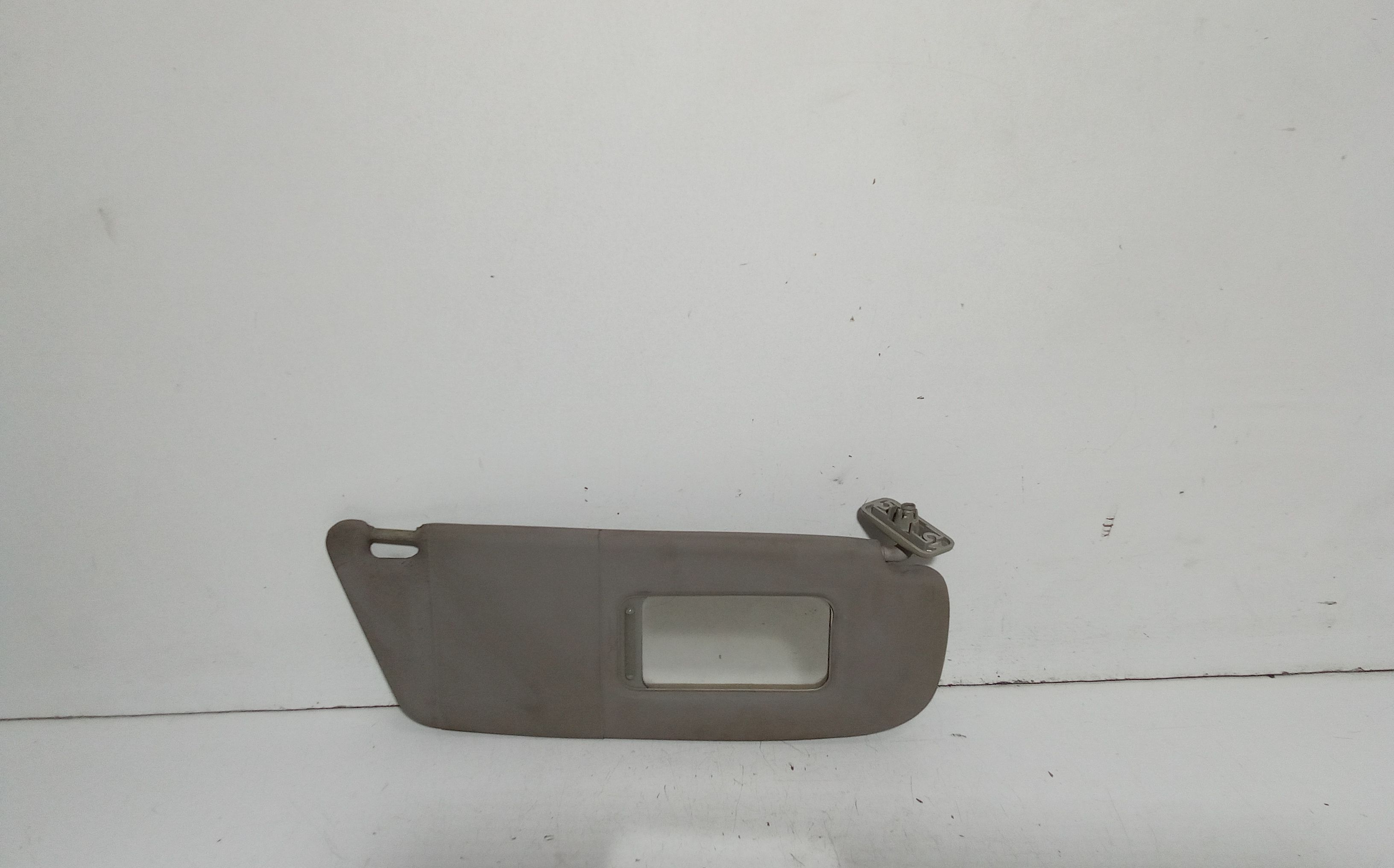 Aletta Parasole Parabrezza Destro 13130073 Usato