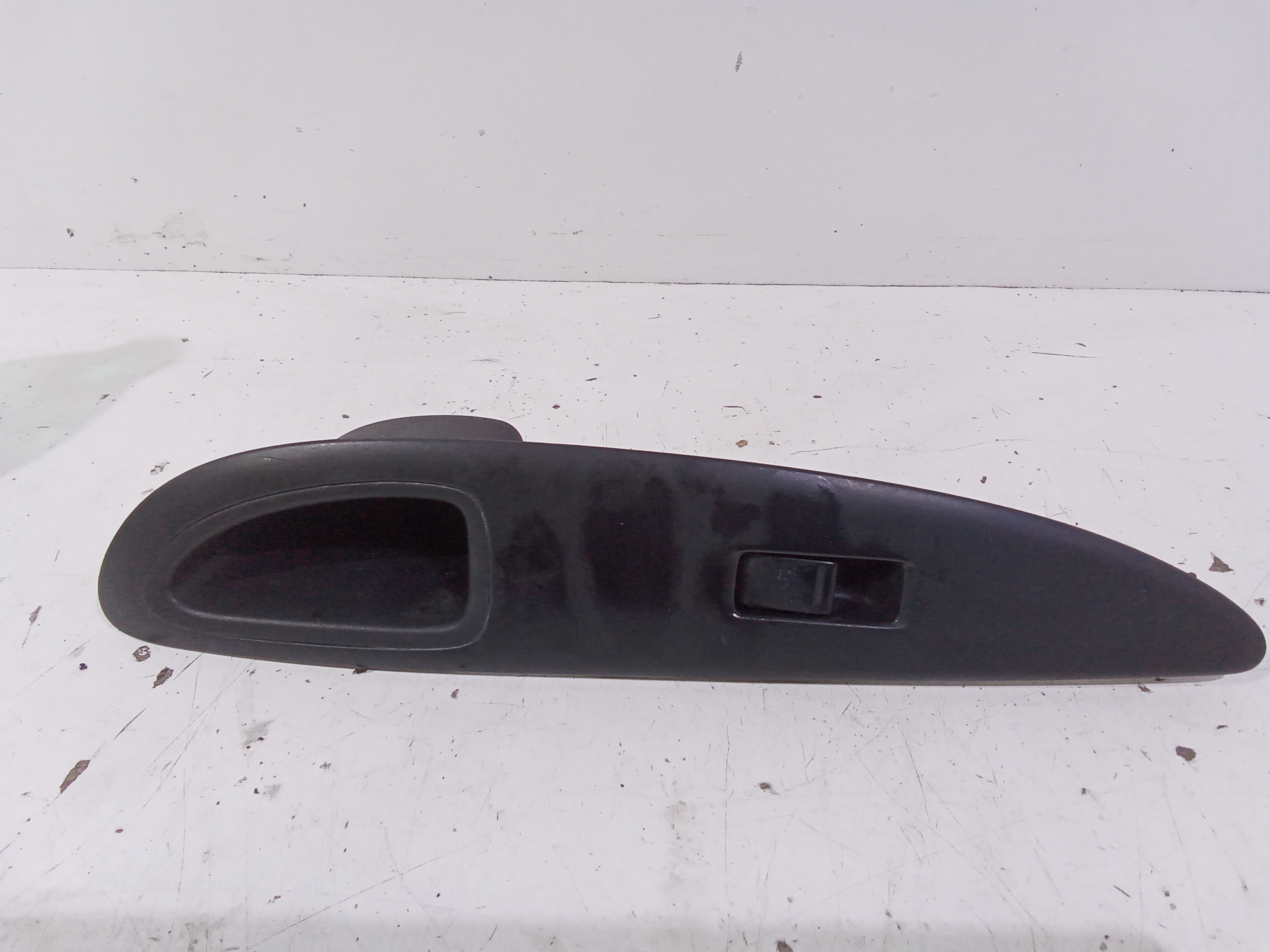 Interruttore Alzacristalli Porta Ant. Destro Usato