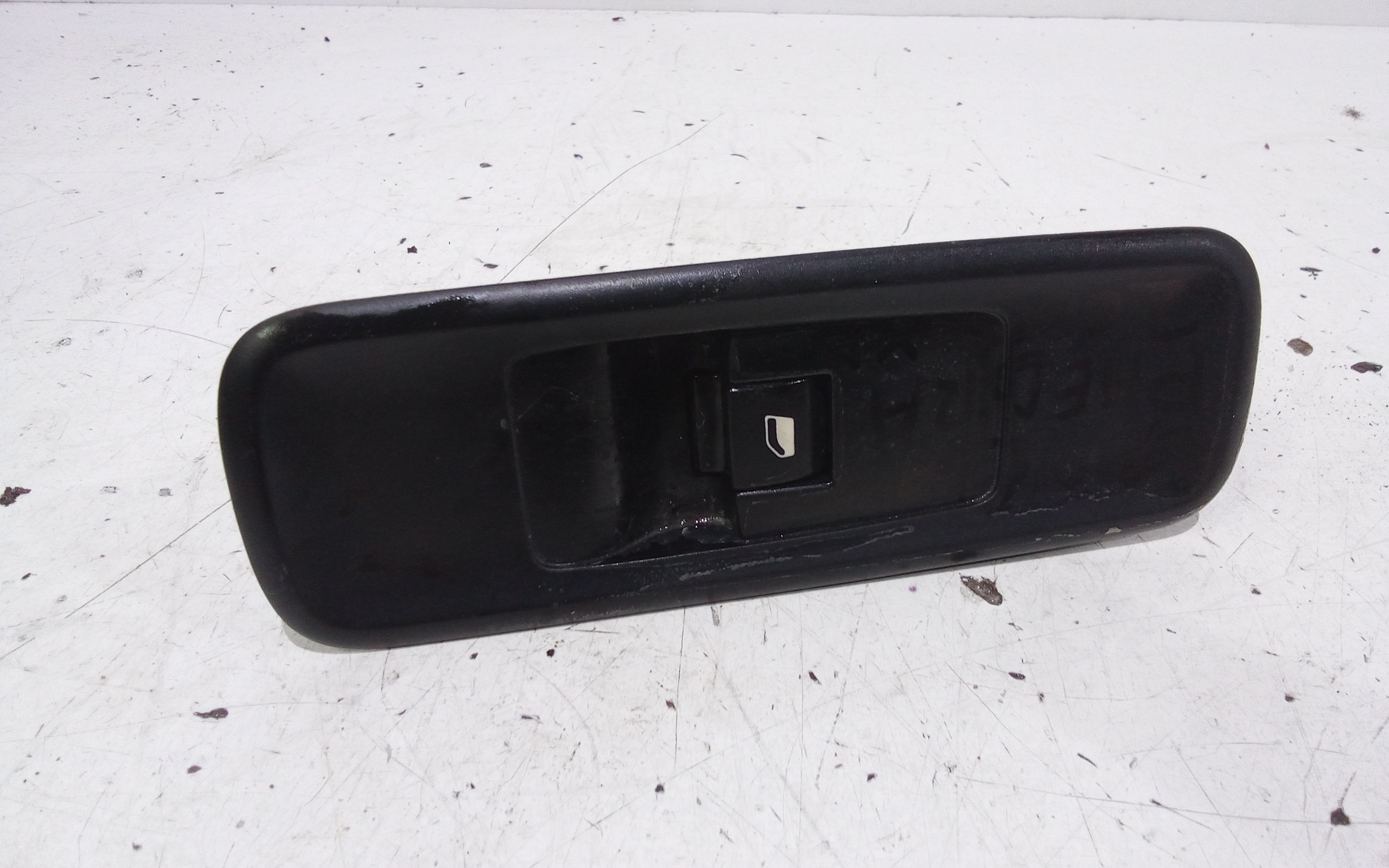 Interruttore Alzacristalli Porta Ant. Destro Usato