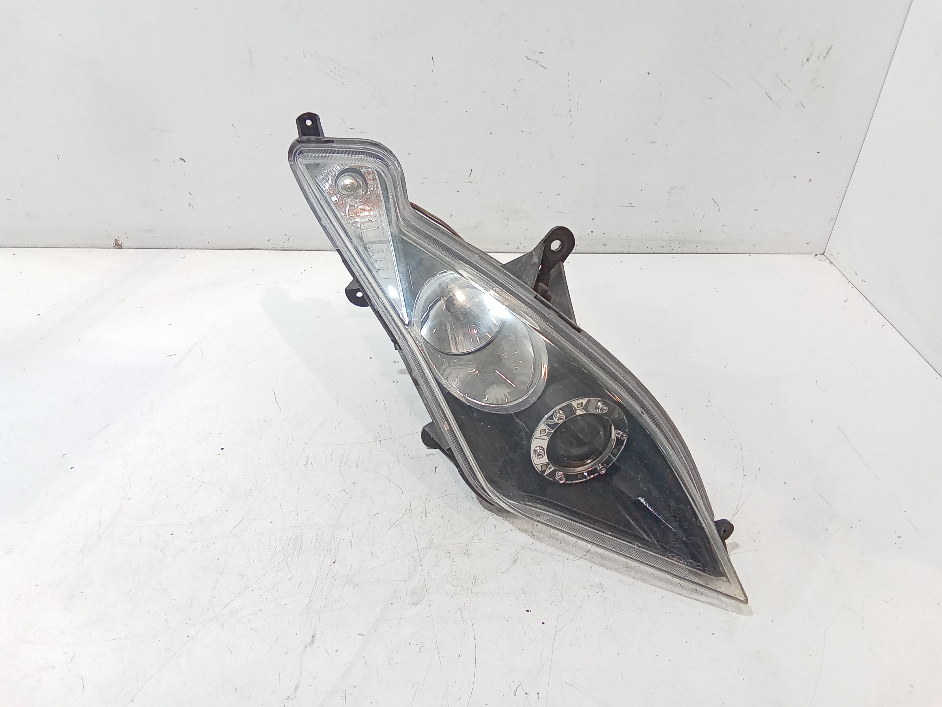 Faro Anteriore Usato