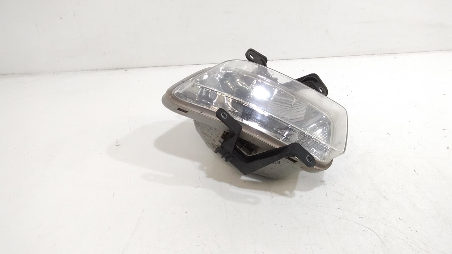 Proiettore Fendinebbia Sinistro 9220107000 Usato
