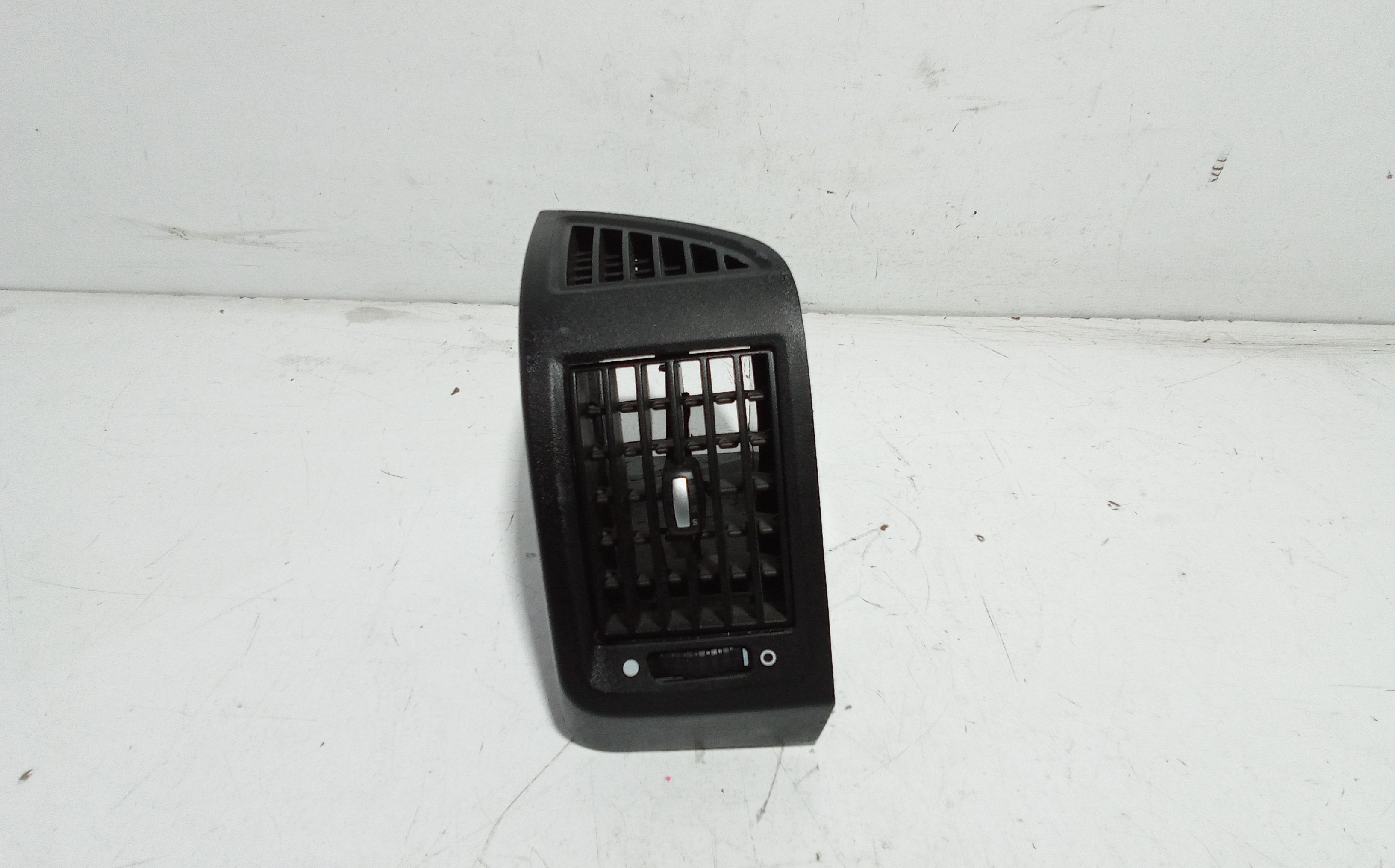 Condotto Aria Bocchette Lat. Cruscotto Destro Usato