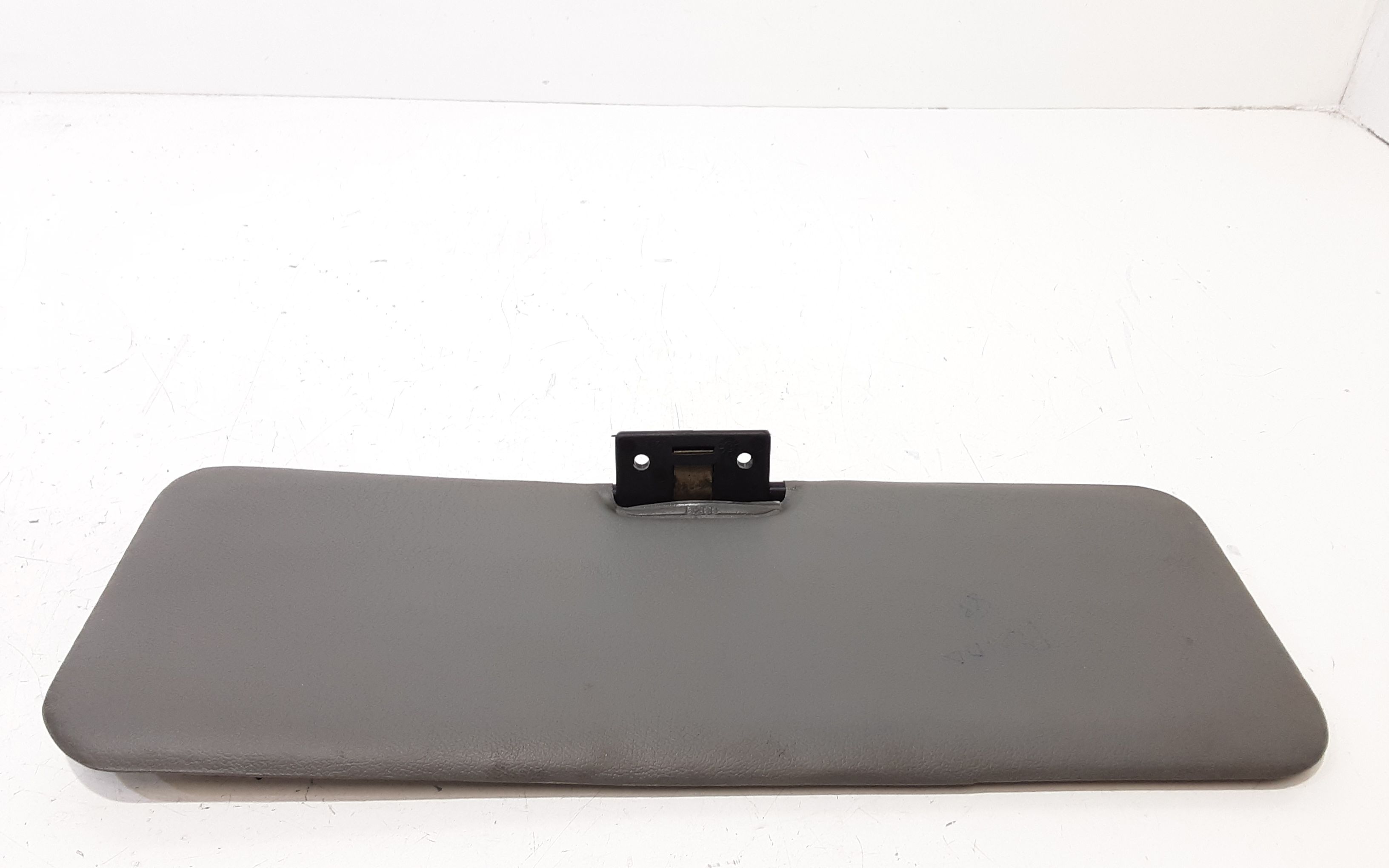 Aletta Parasole Parabrezza Sinistro 182427480 Usato