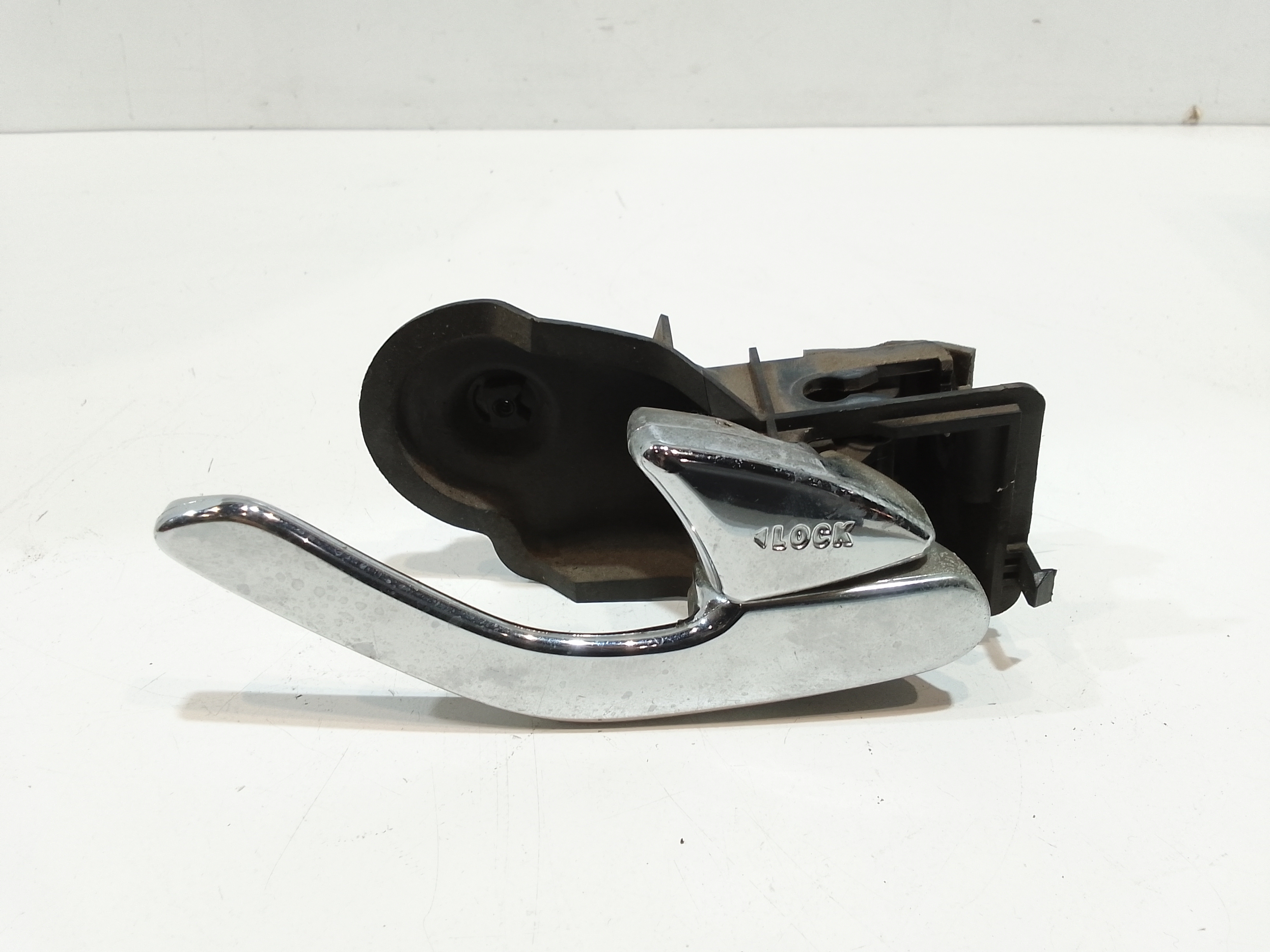 Maniglia Int. Apertura Porta Post. Destro EC2559412C Usato