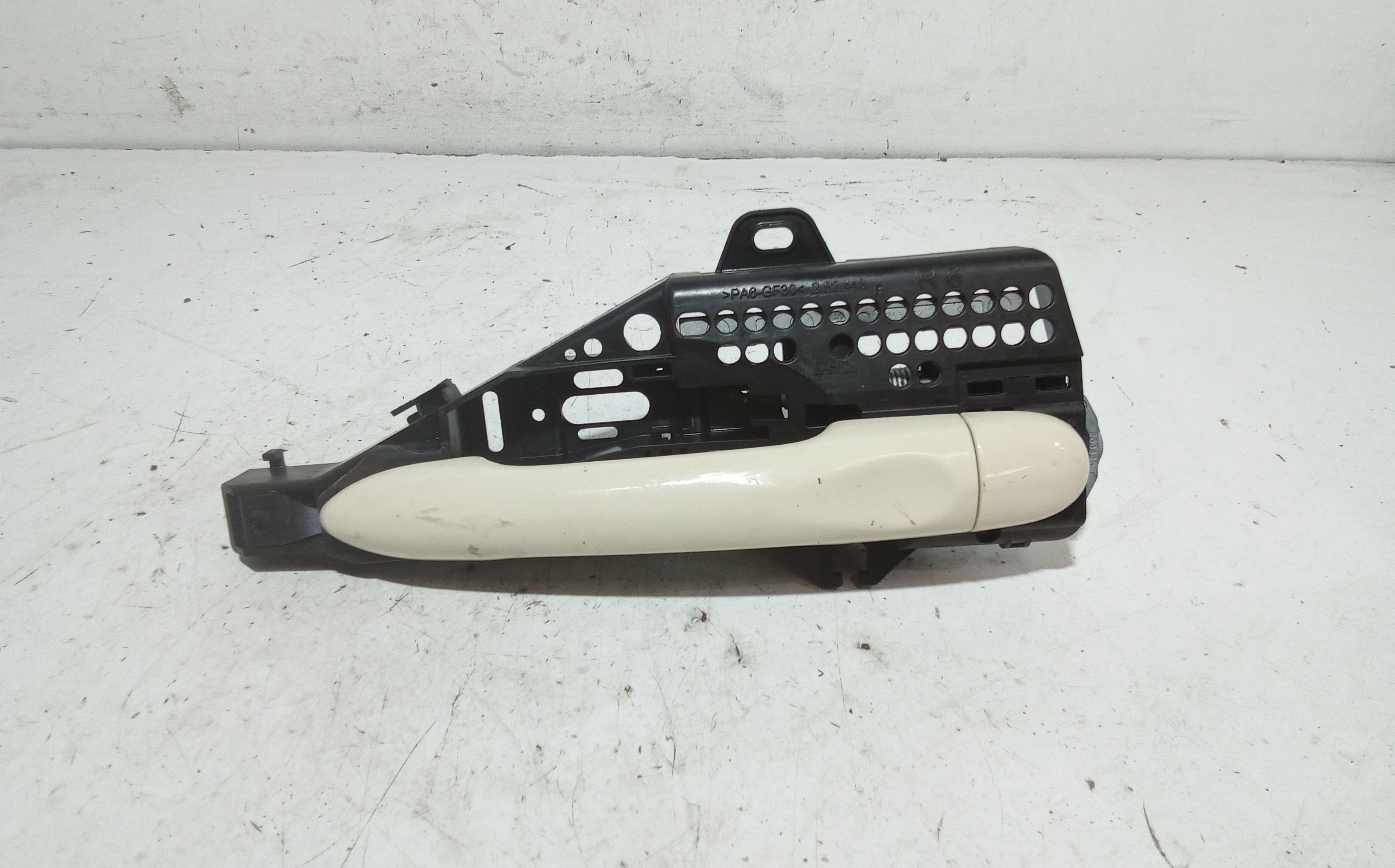 Maniglia Porta Ant. Destro 806706656R Usato