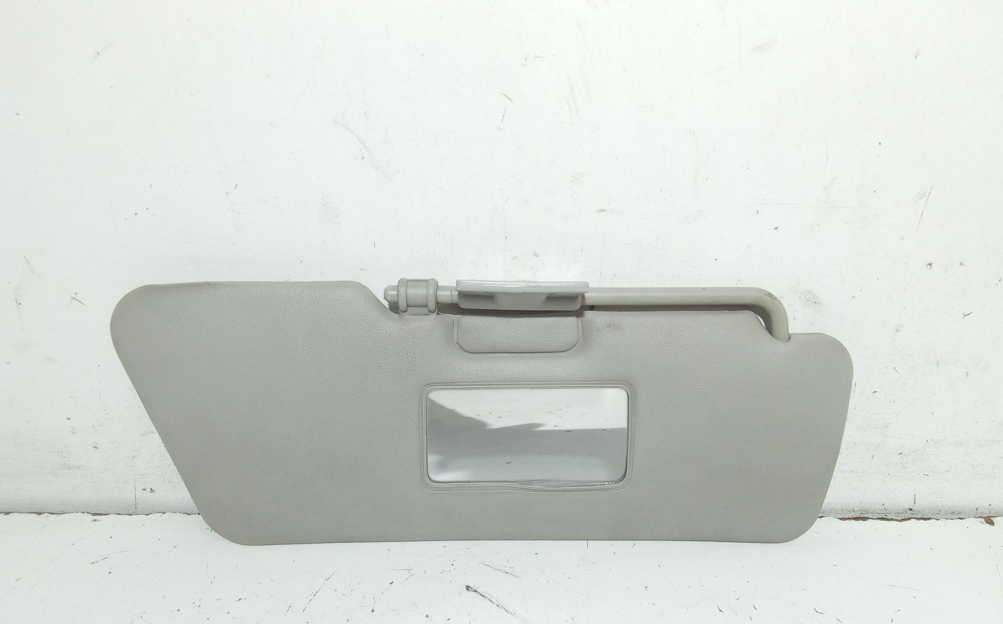 Aletta Parasole Parabrezza Destro 735244339 Usato