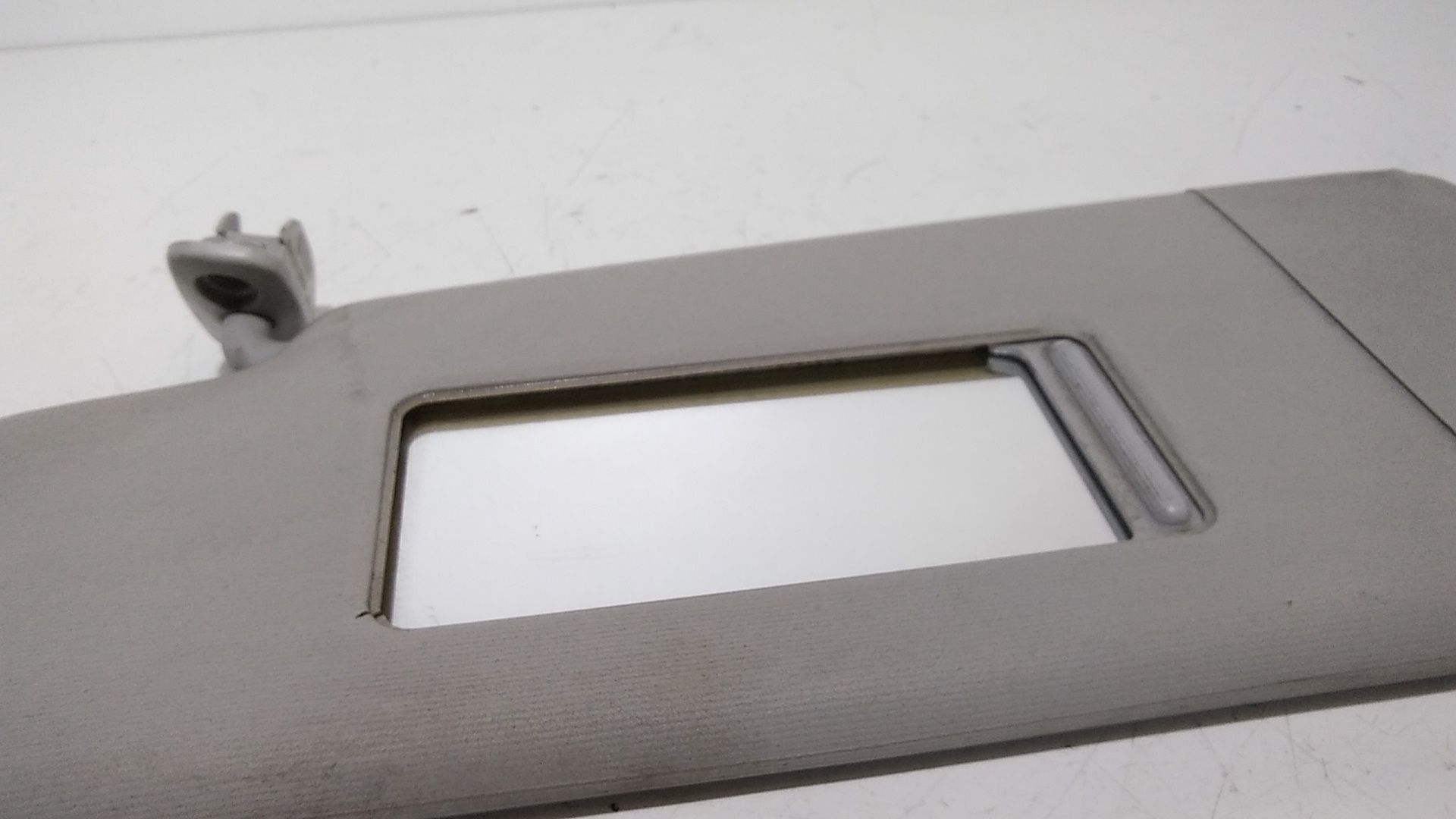 Aletta Parasole Parabrezza Sinistro 6L1857551A5W9 Usato