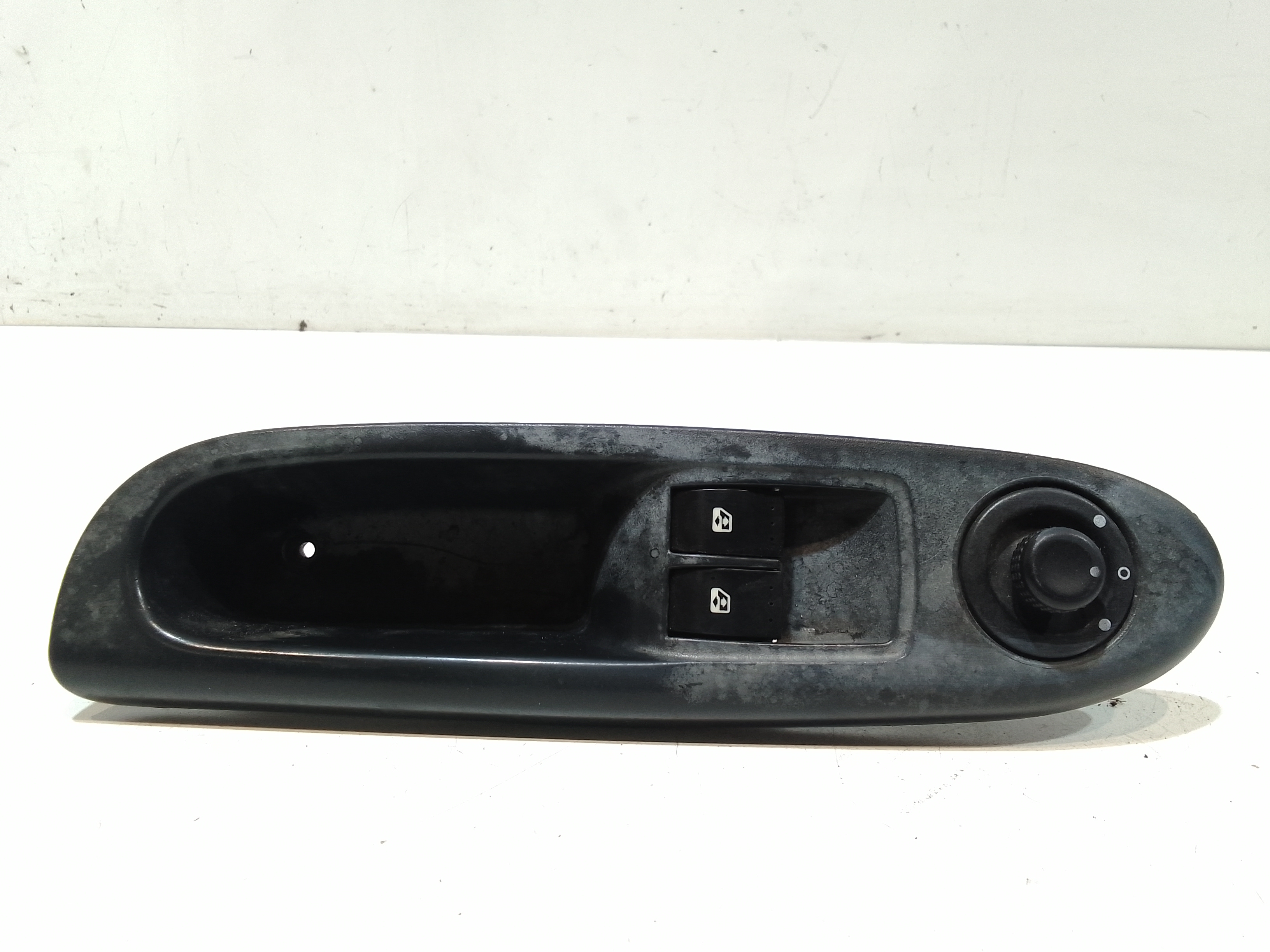 Interruttore Alzacristalli Porta Ant. Sinistro Usato