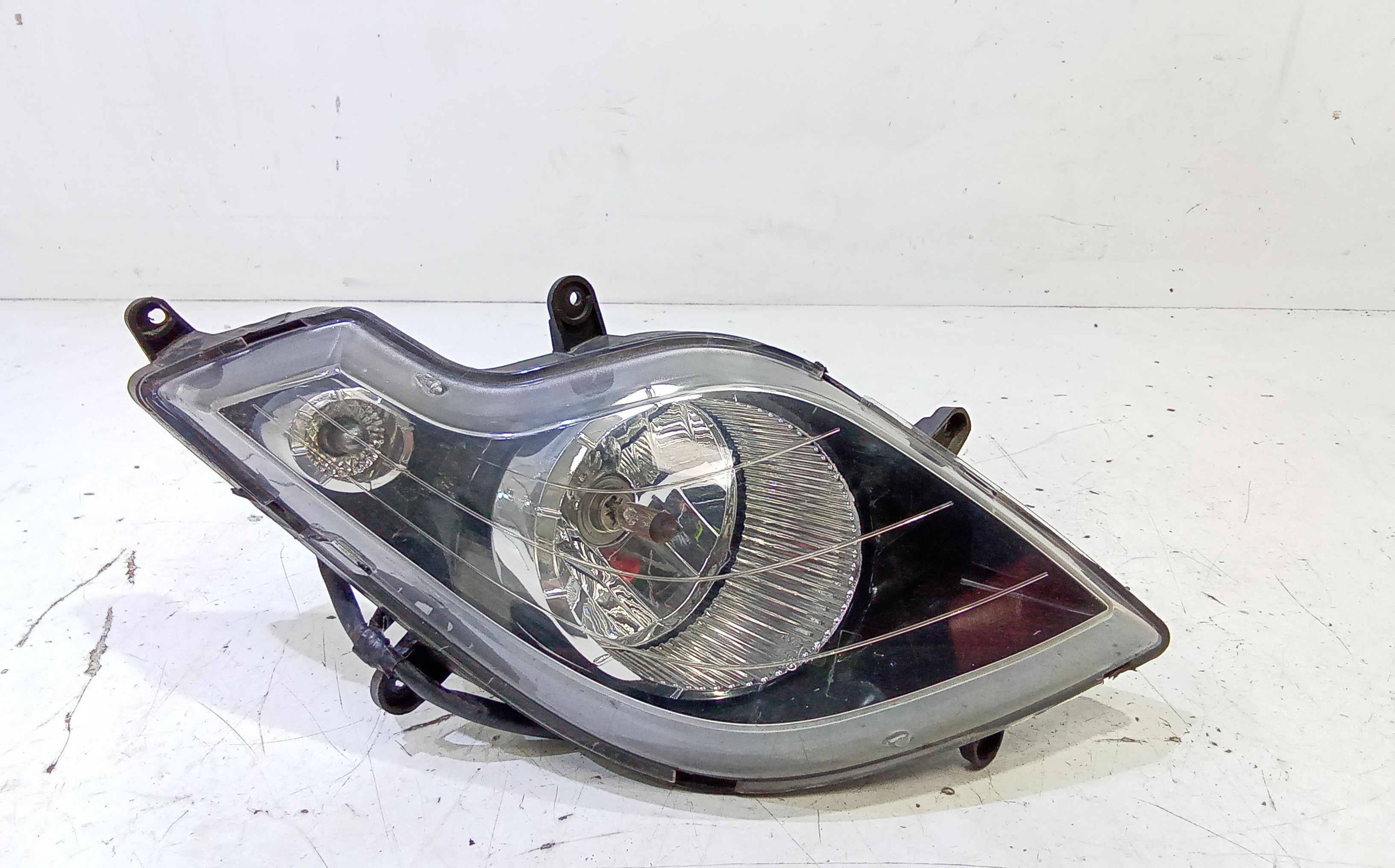 Faro Anteriore Usato