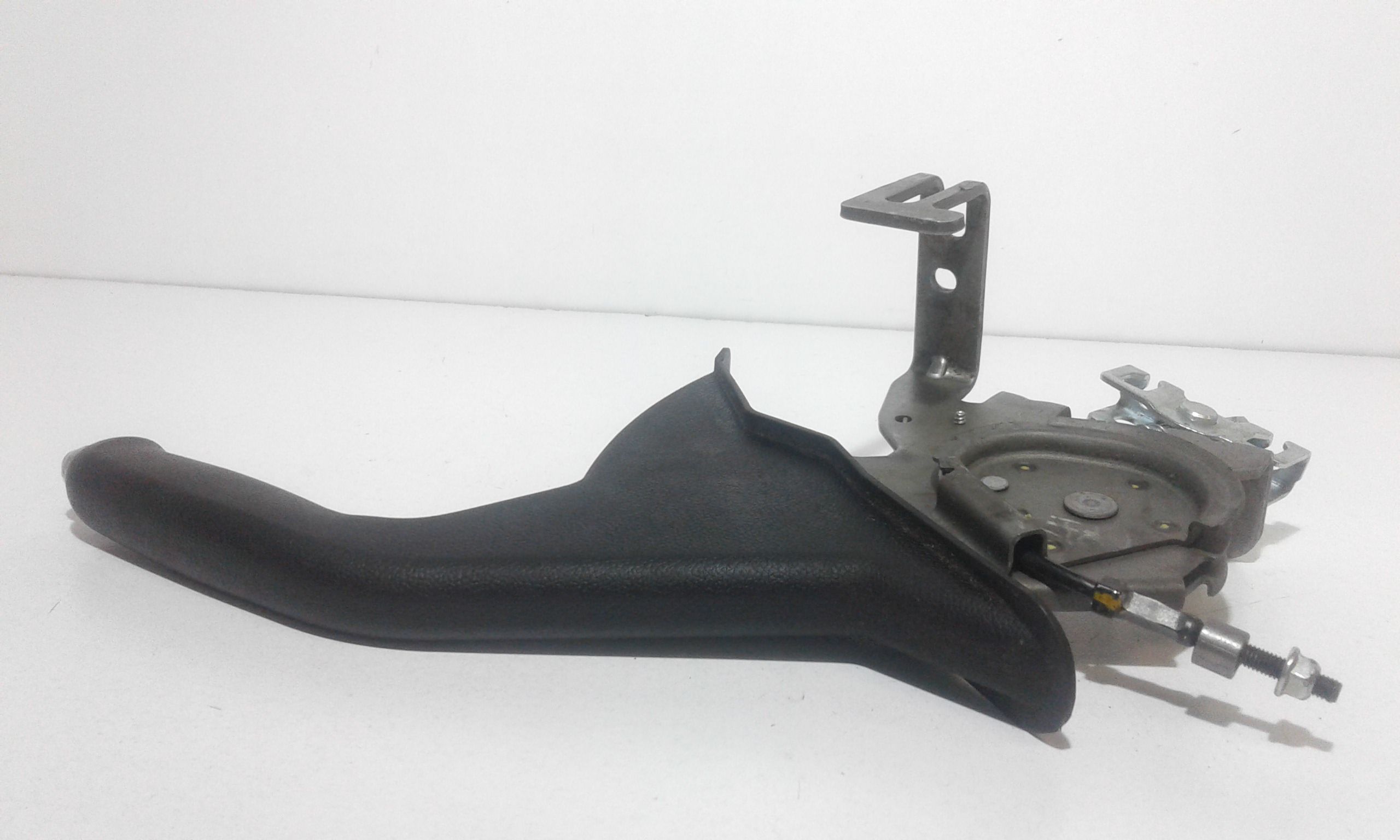 Leva Freno Stazionamento 597101J0009P Usato