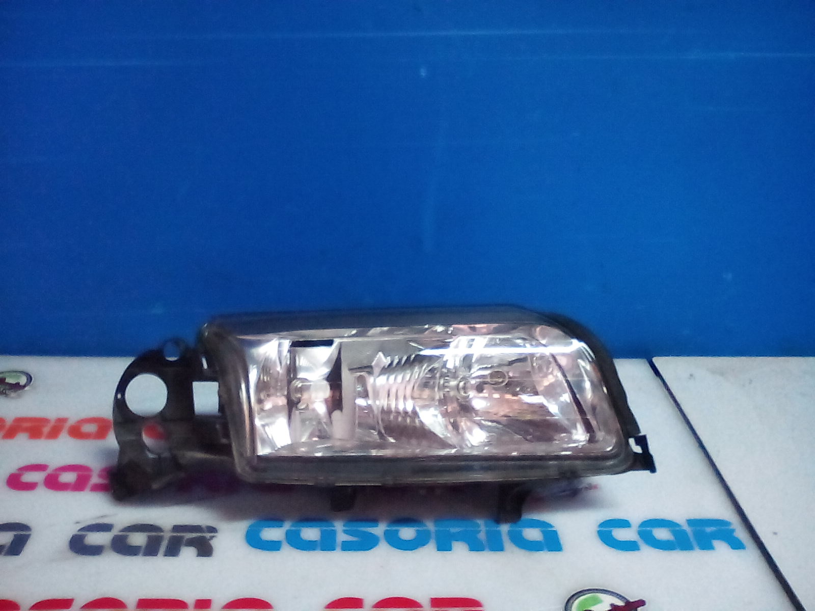 Proiettore Destro 8693560 Usato