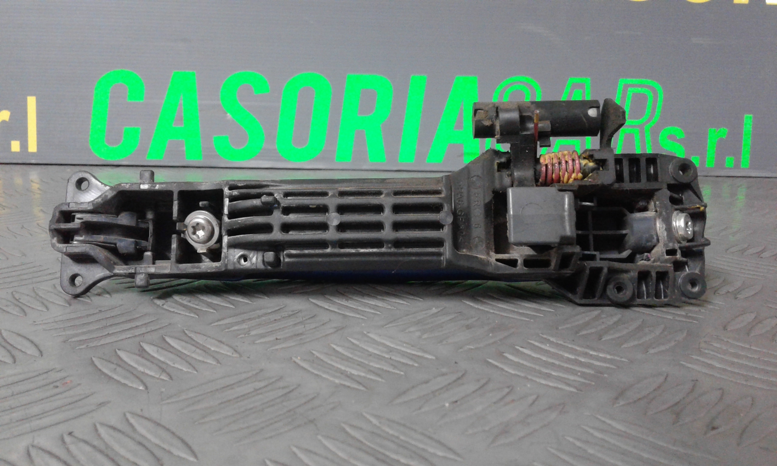 Maniglia Porta Ant. Destro 8281063811ZCC Usato