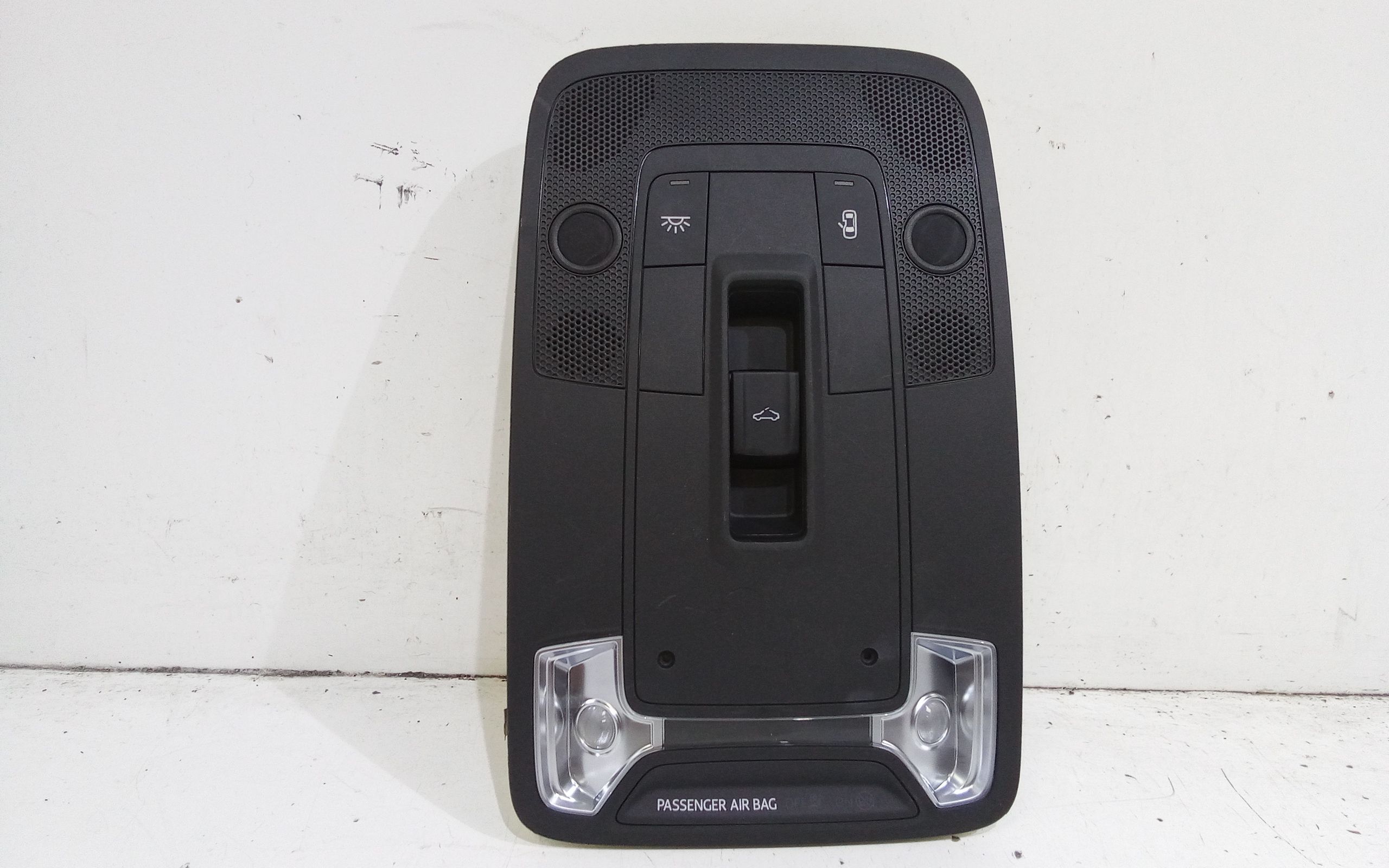 Luce Cortesia Ant. Tetto 81A947135A6PS Usato