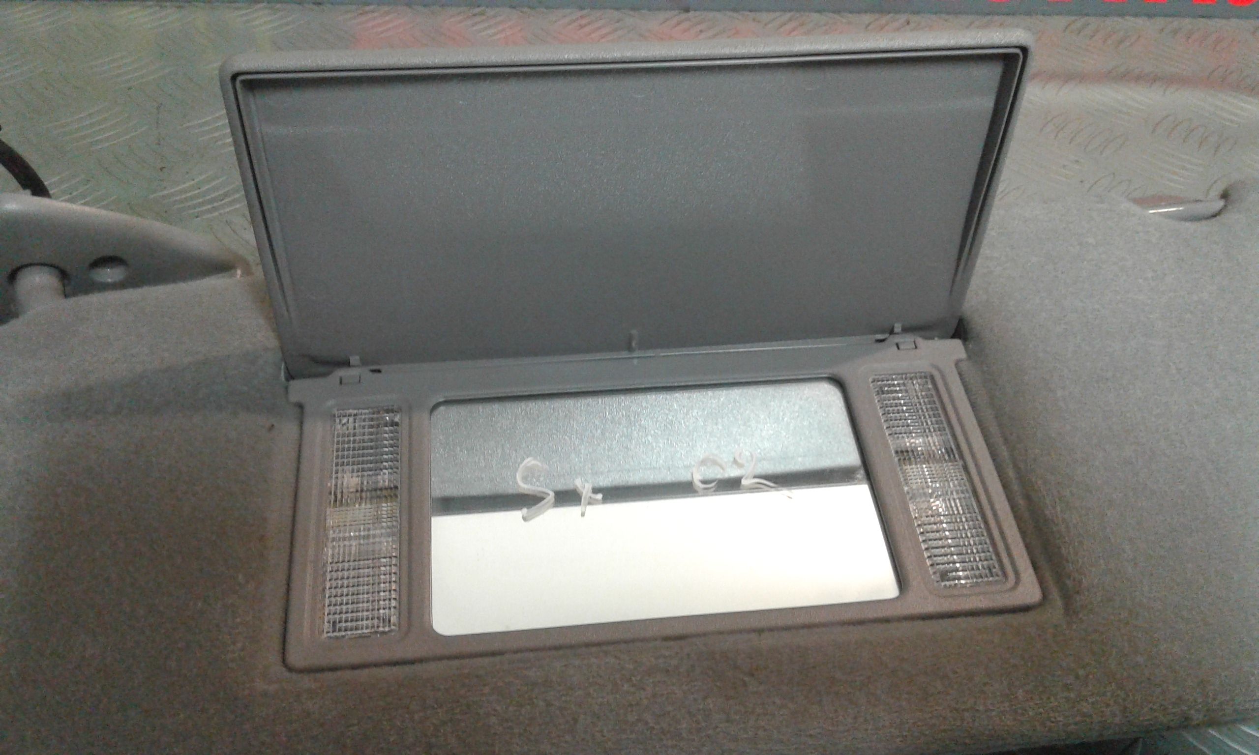 Aletta Parasole Parabrezza Sinistro Usato