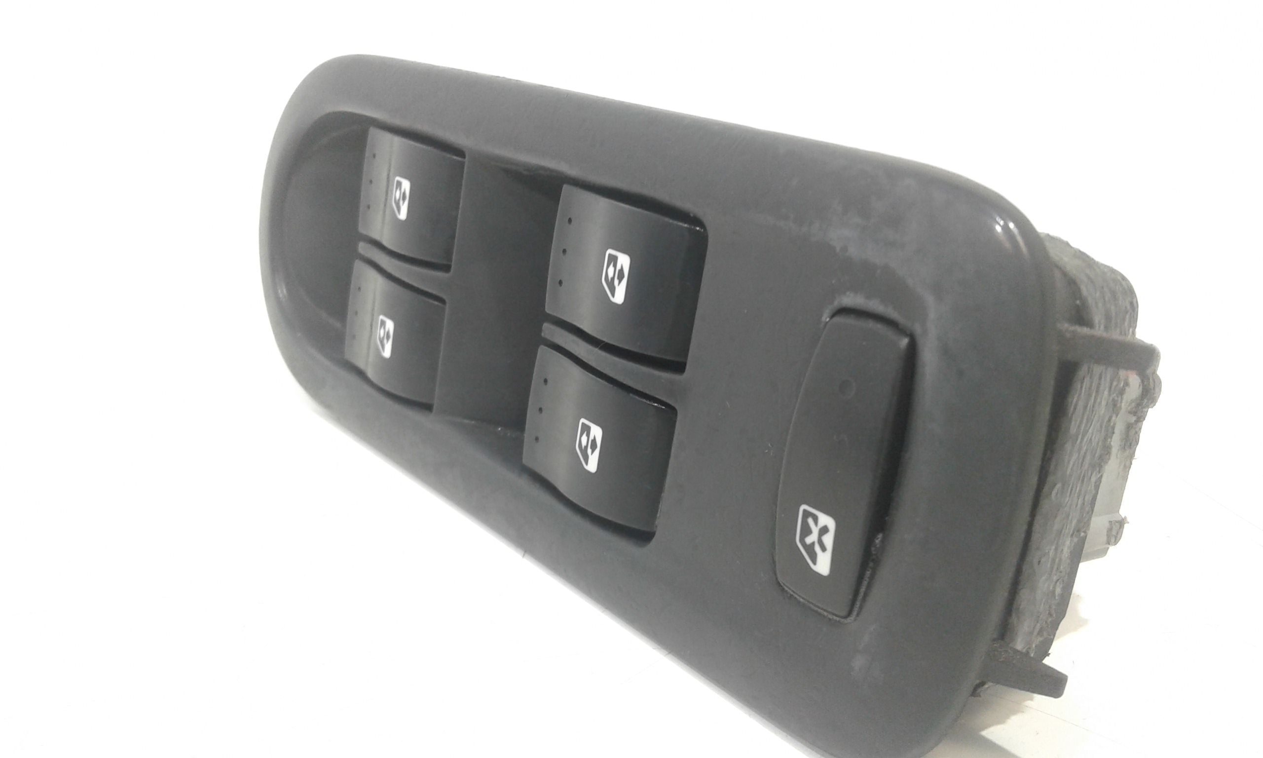 Interruttore Alzacristalli Porta Ant. Sinistro 8200107772 Usato