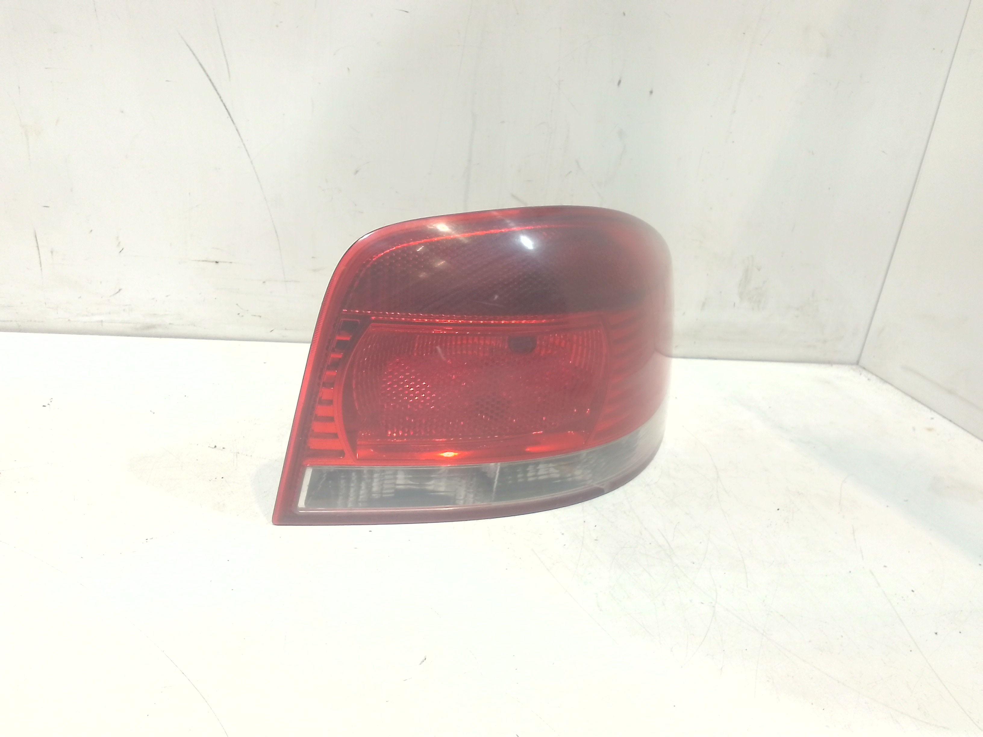 Fanale Post. Destro 8L0945096C Usato