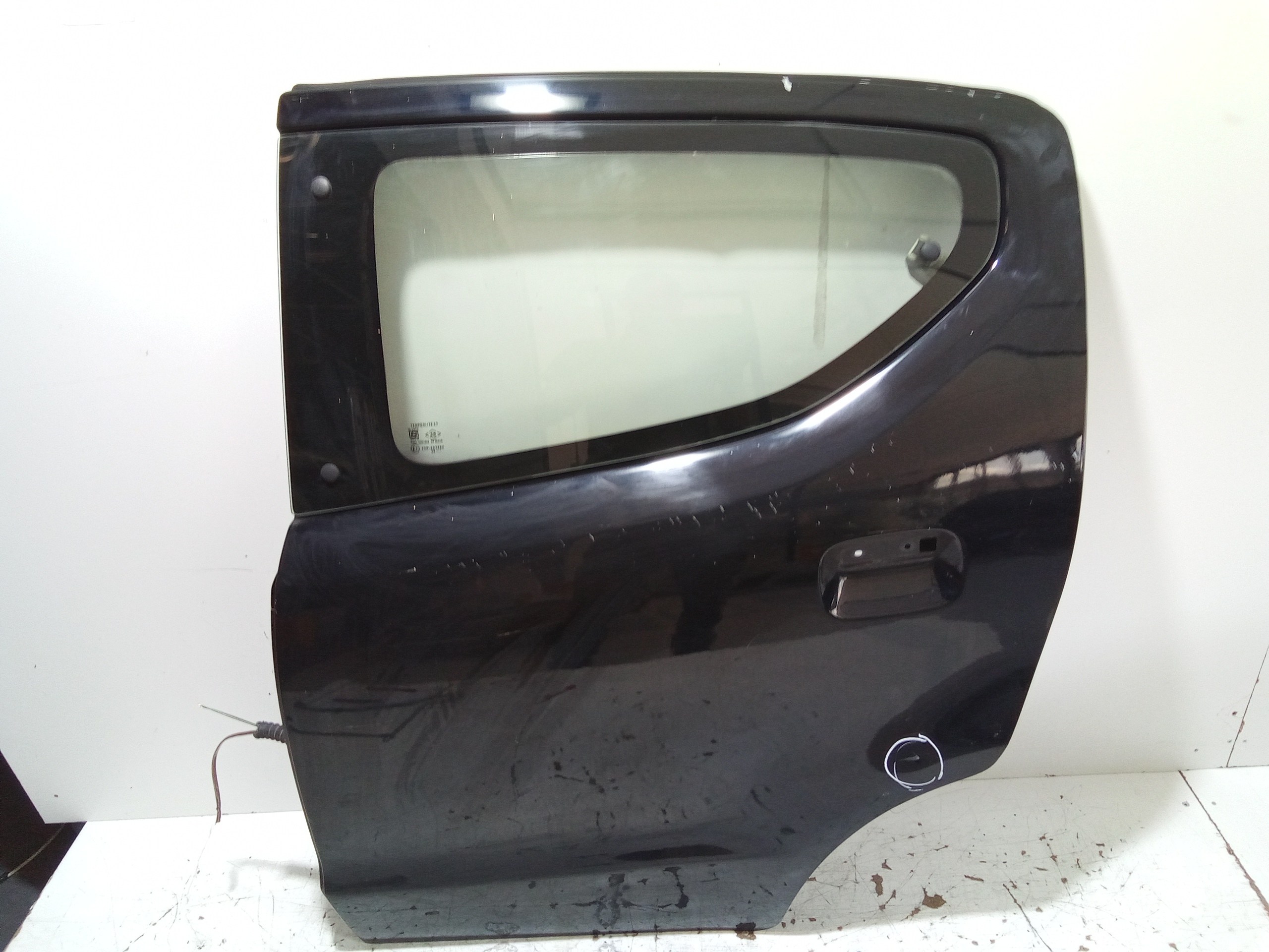 Porta Post. Sinistro 68004M68KA1000 Usato