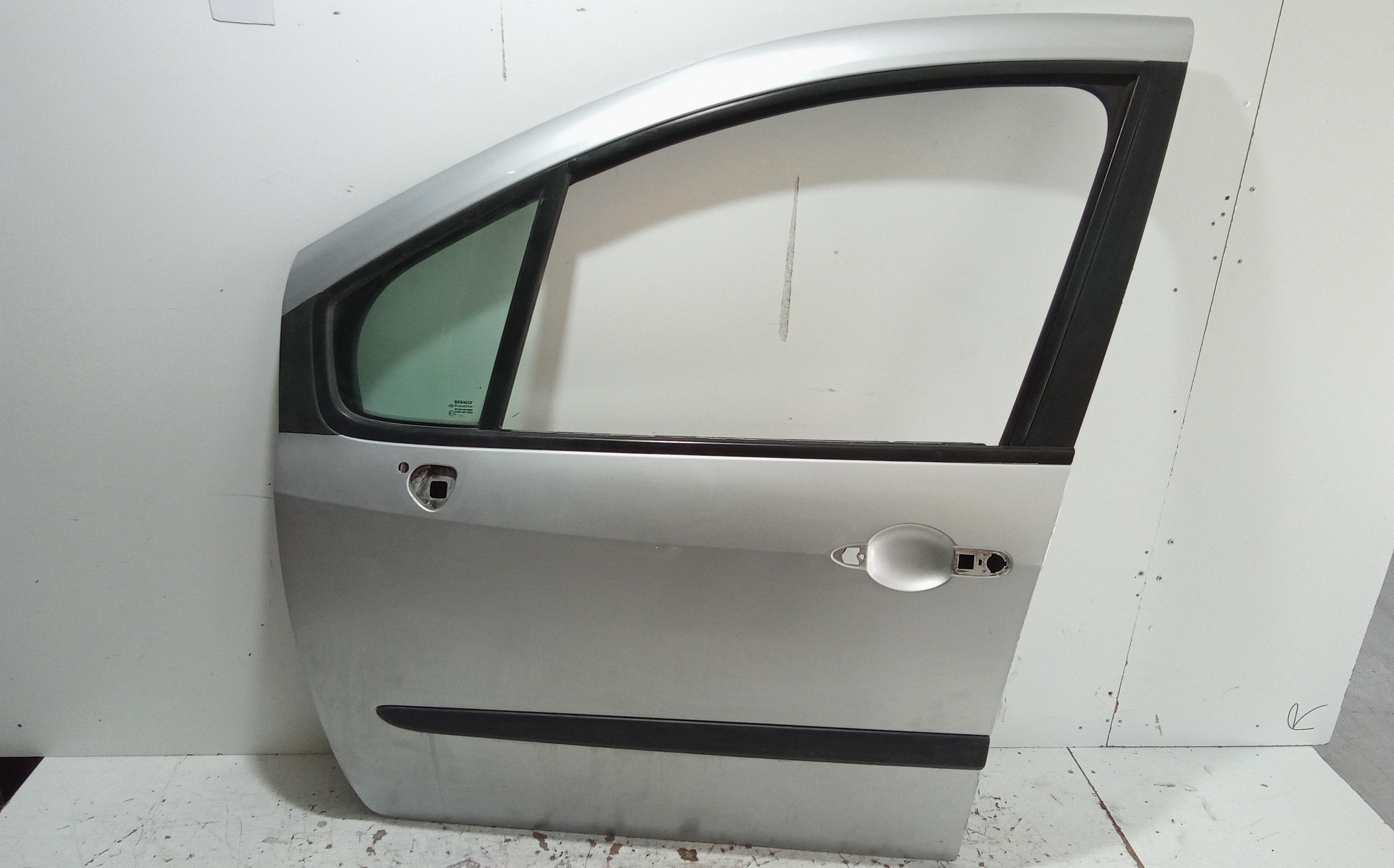 Porta Ant. Sinistro 801019830R Usato