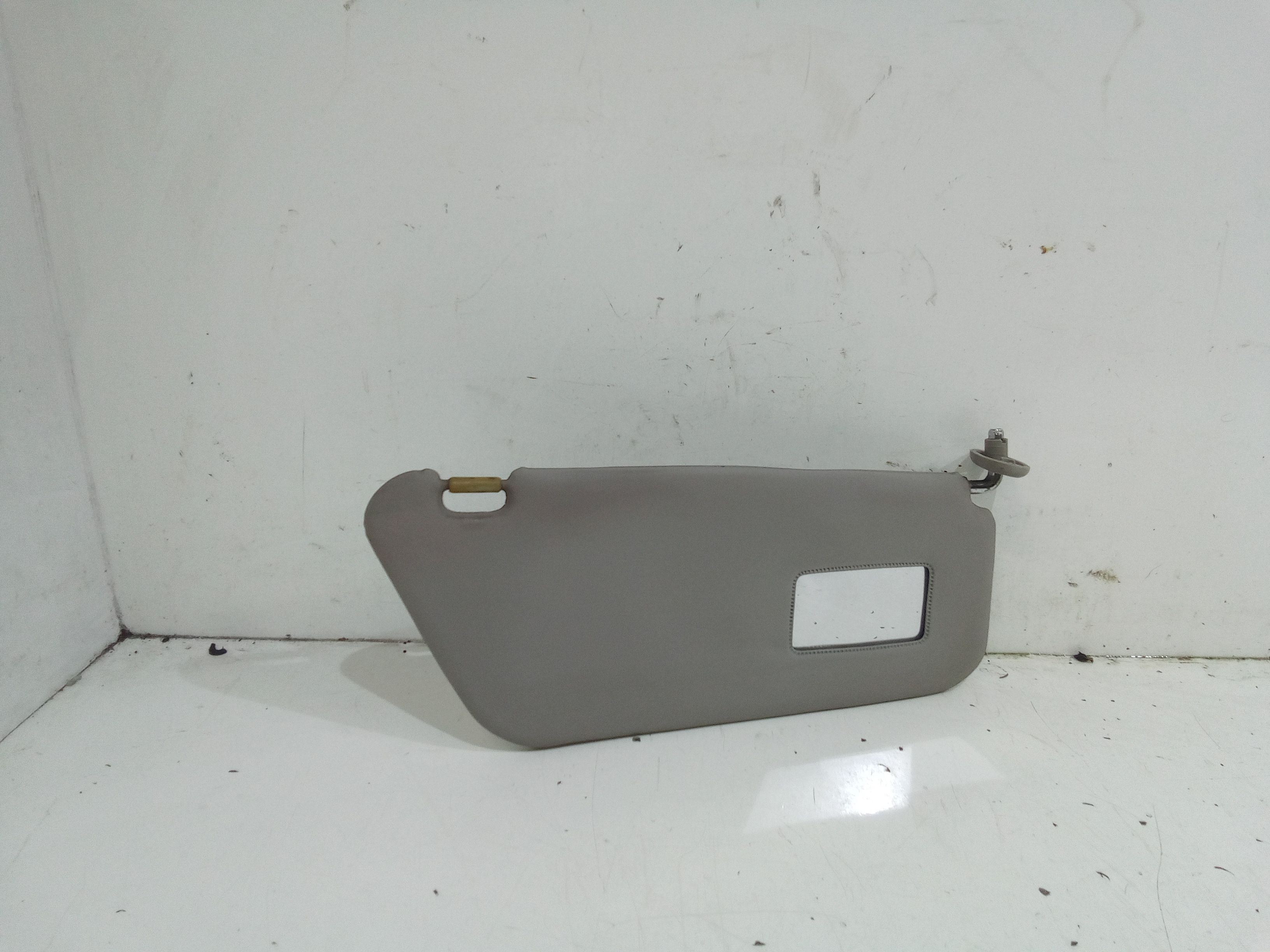 Aletta Parasole Parabrezza Destro 96280100 Usato