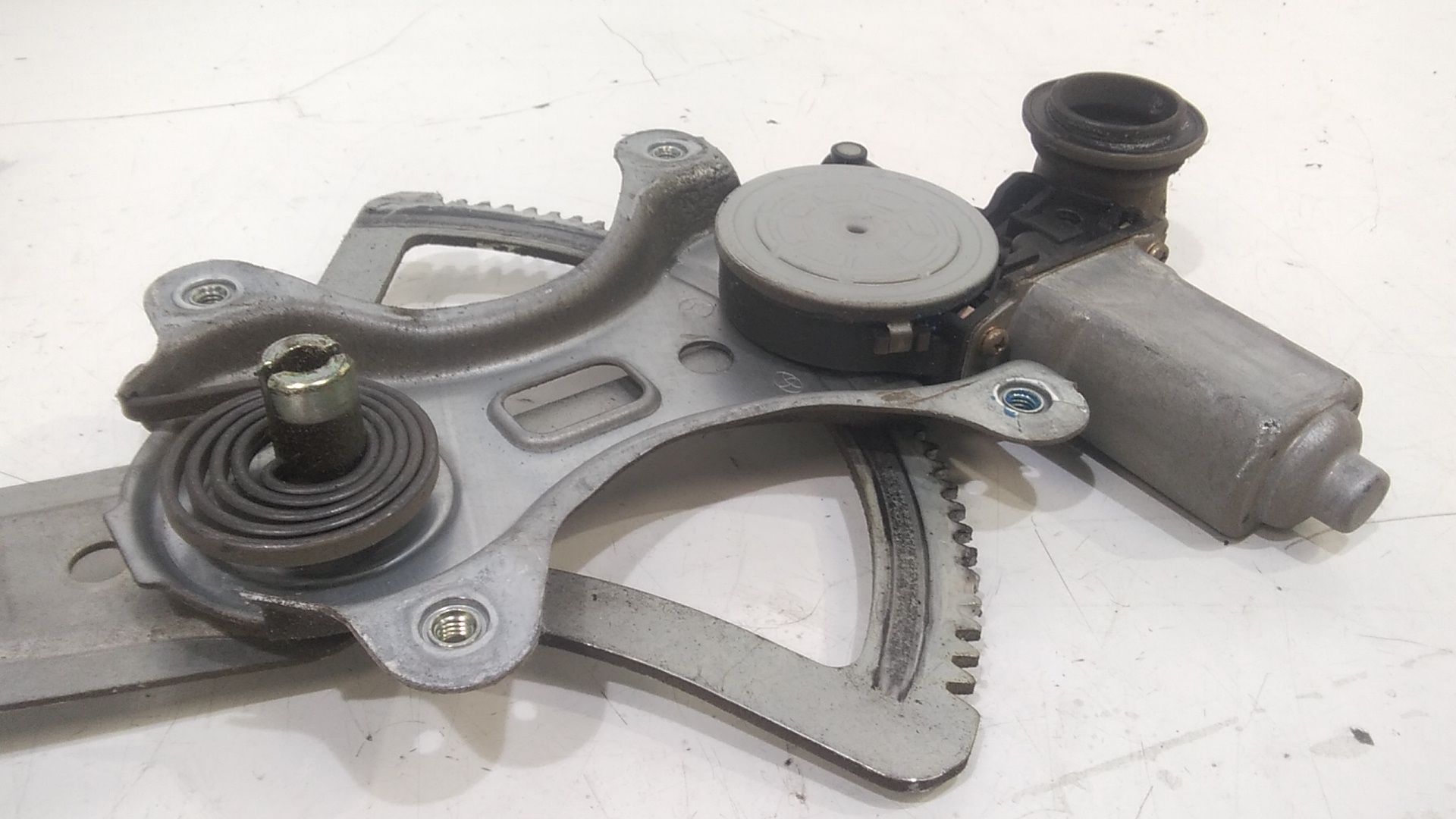 Alzacristallo Porta Ant. Destro 6981042200 Usato