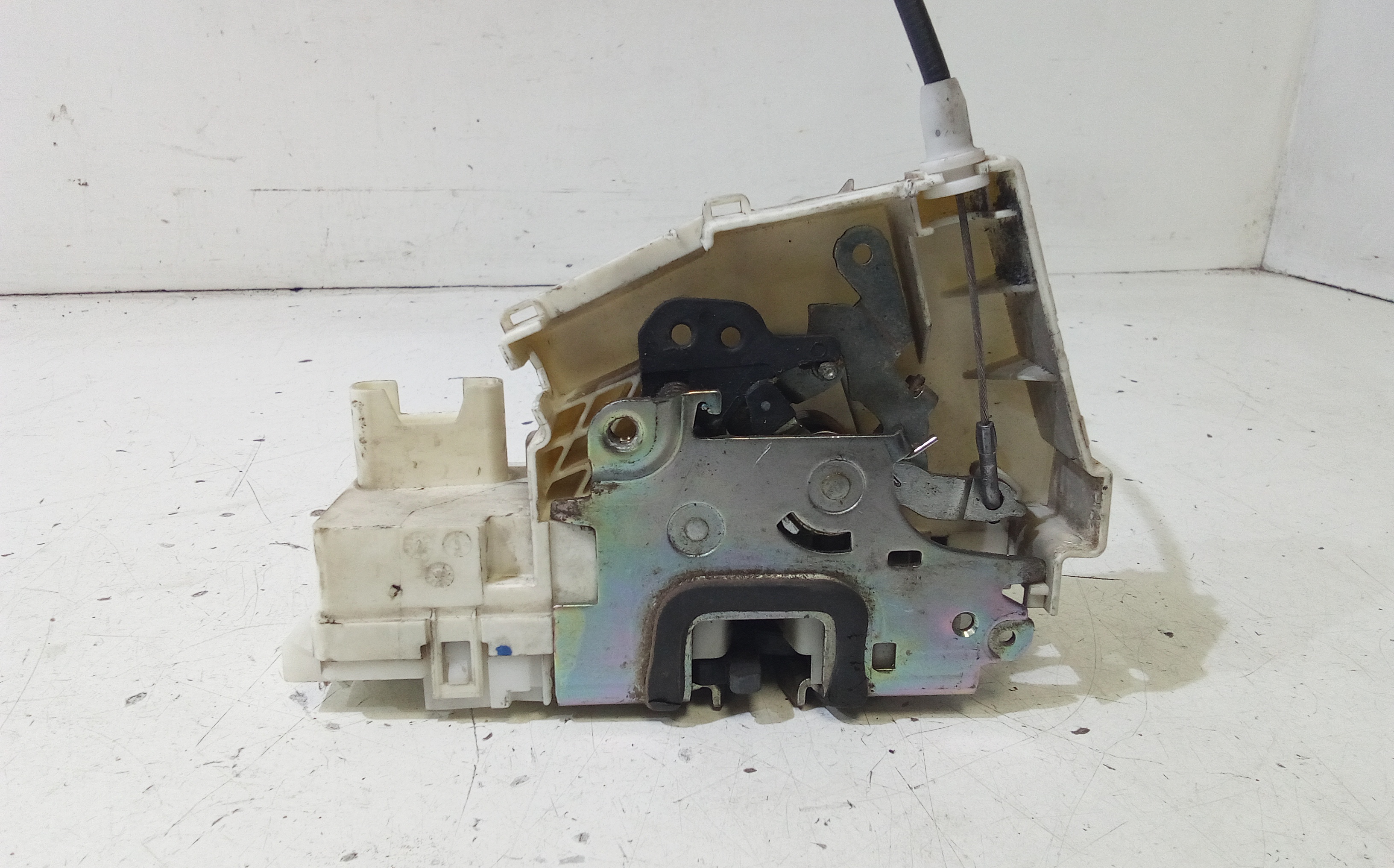 Serratura Porta Ant. Sinistro A1697203535 Usato