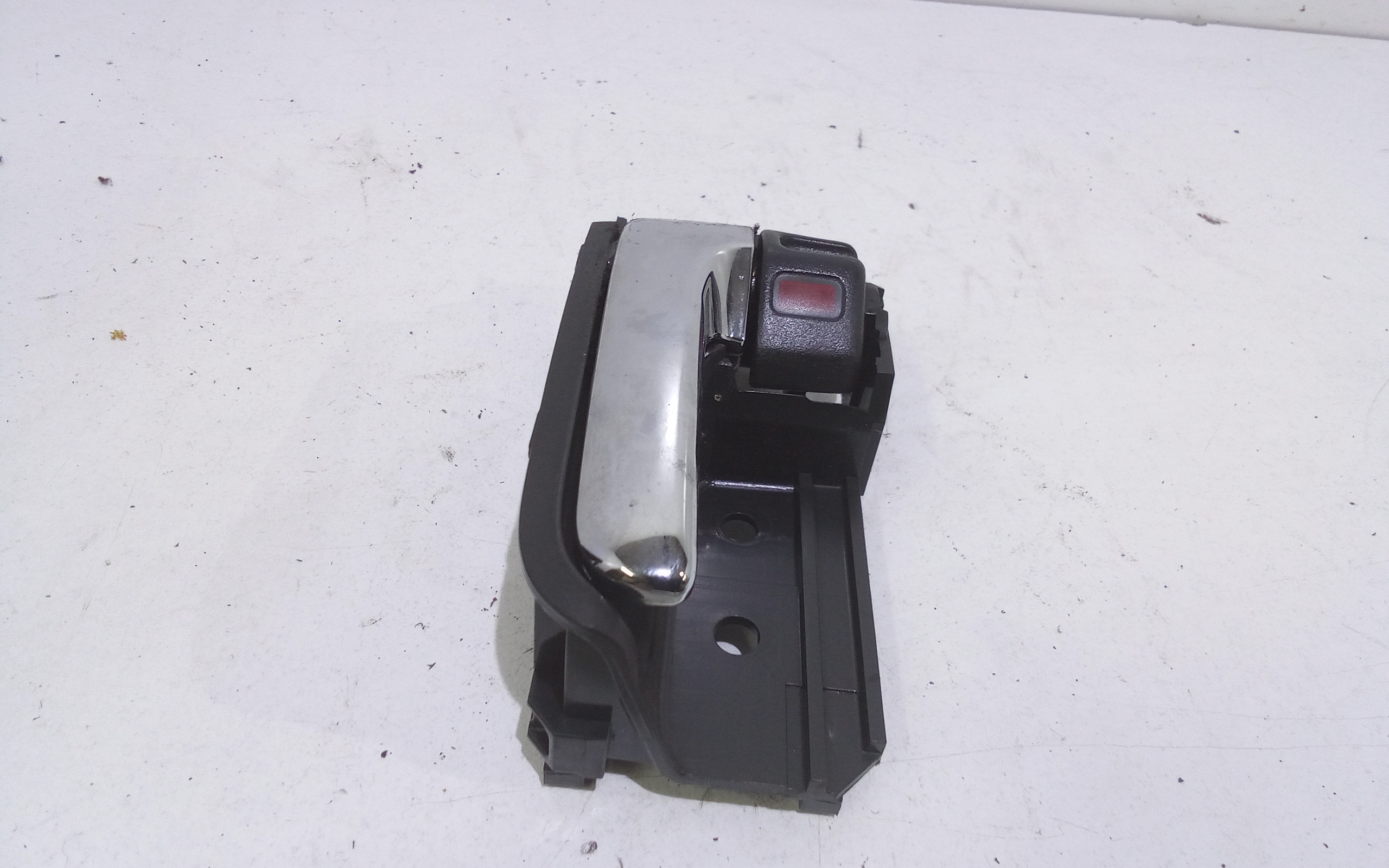 Maniglia Int. Apertura Porta Post. Sinistro 6920602110B0 Usato