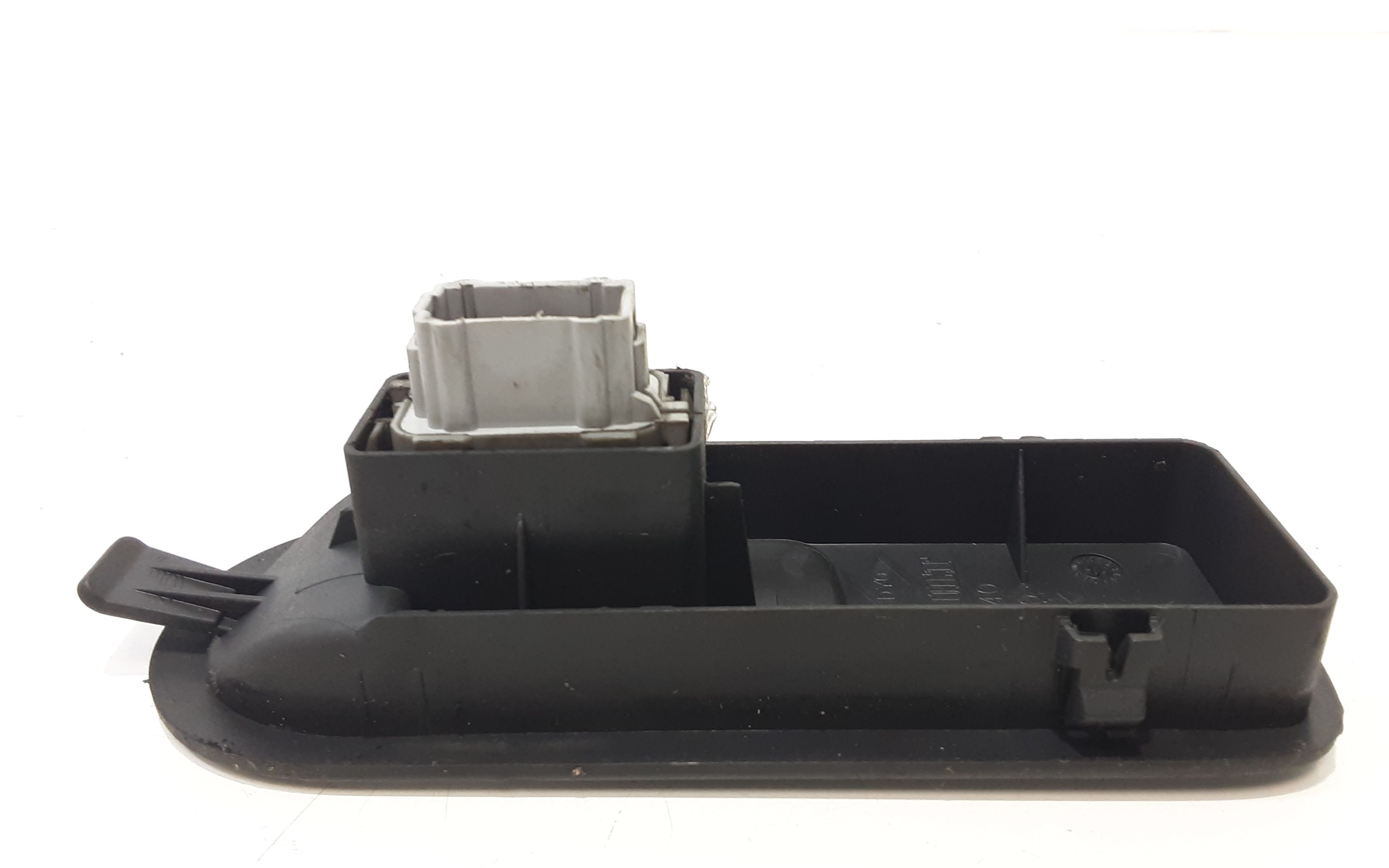 Interruttore Alzacristalli Porta Ant. Destro 8200220511 Usato