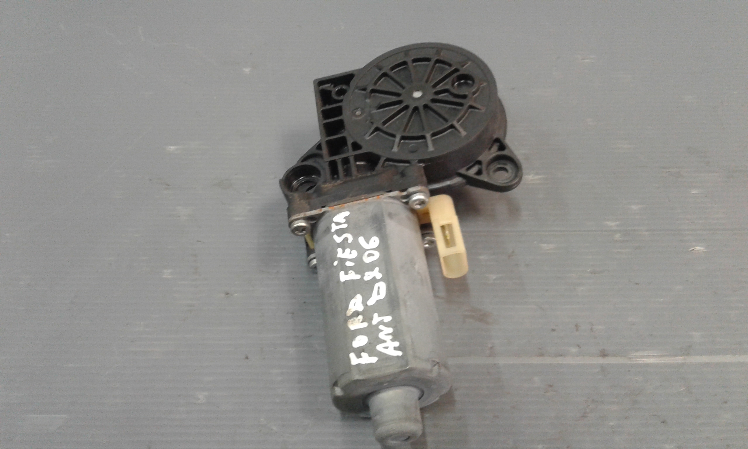 Motorino Alzacristallo Porta Ant. Destro 1218655 Usato