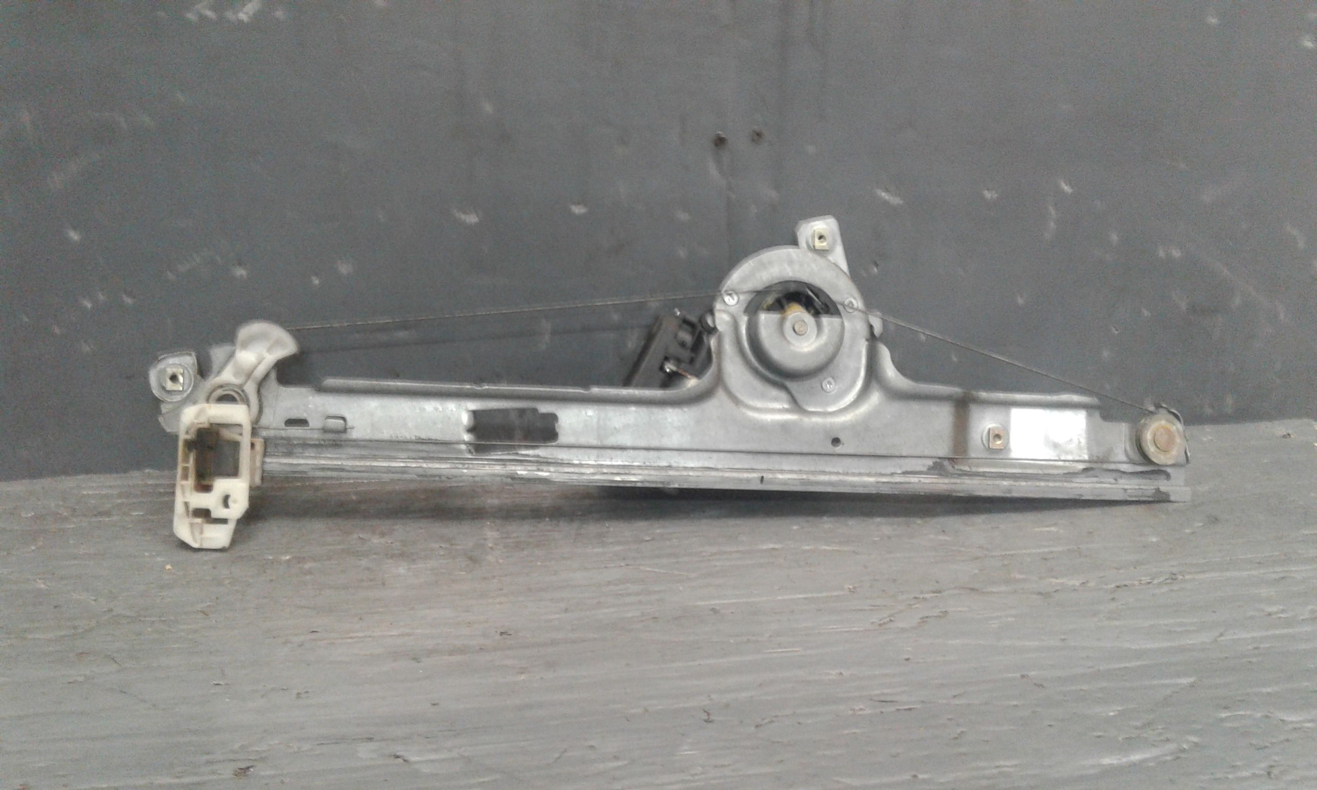 Alzacristallo Porta Ant. Sinistro Usato