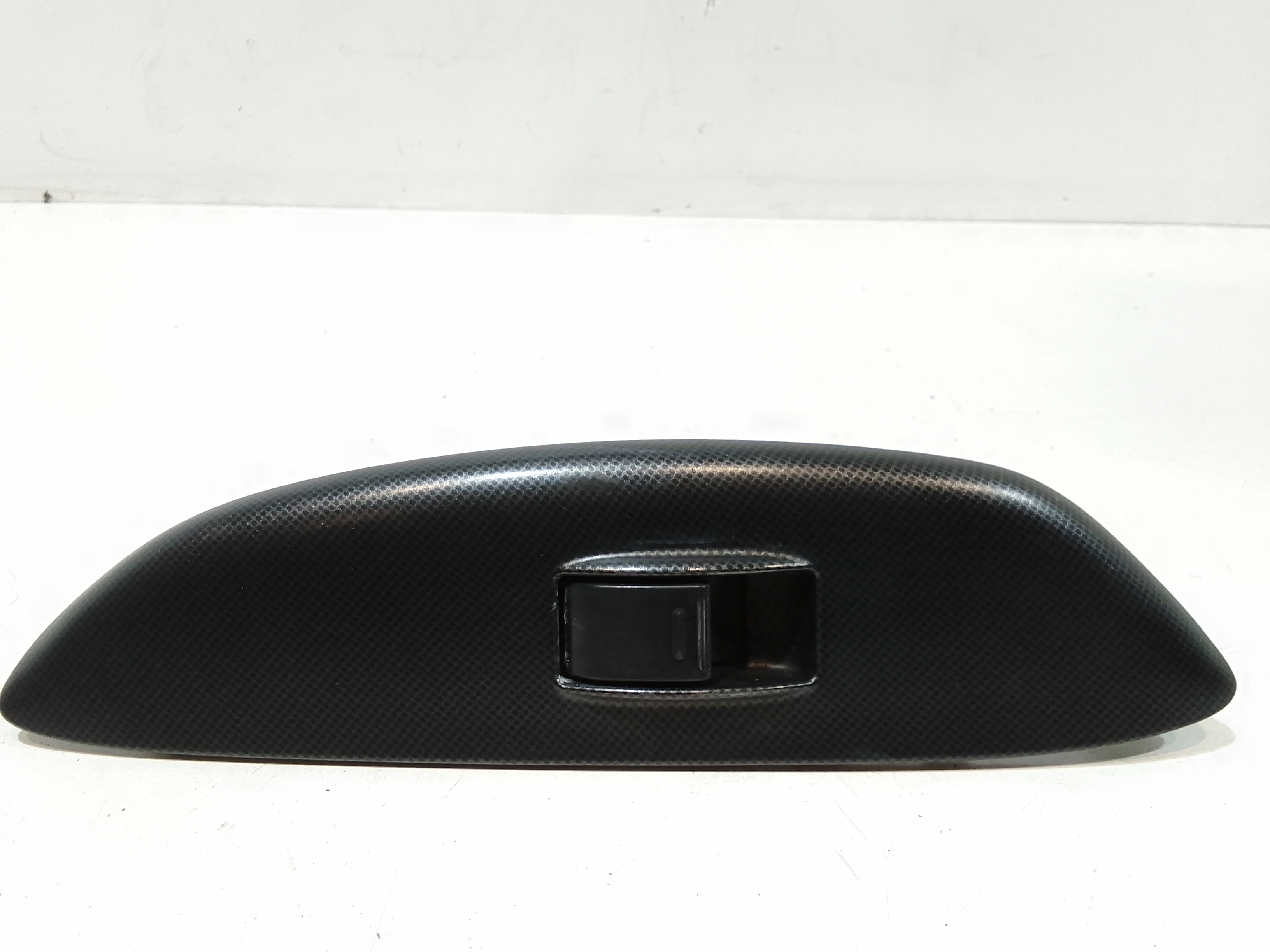 Interruttore Alzacristalli Porta Ant. Destro 848100D010 Usato