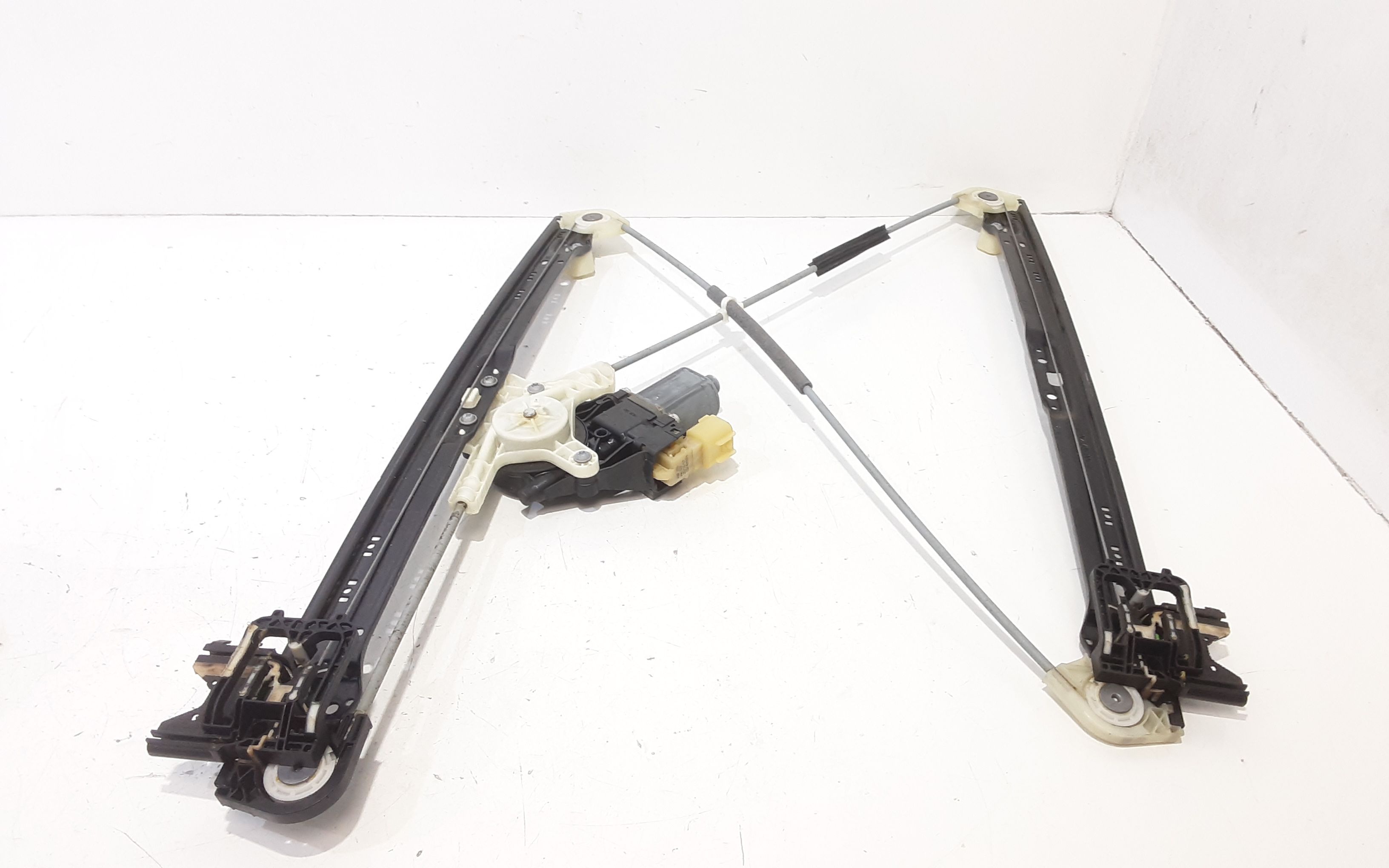 Alzacristallo Porta Ant. Sinistro Usato