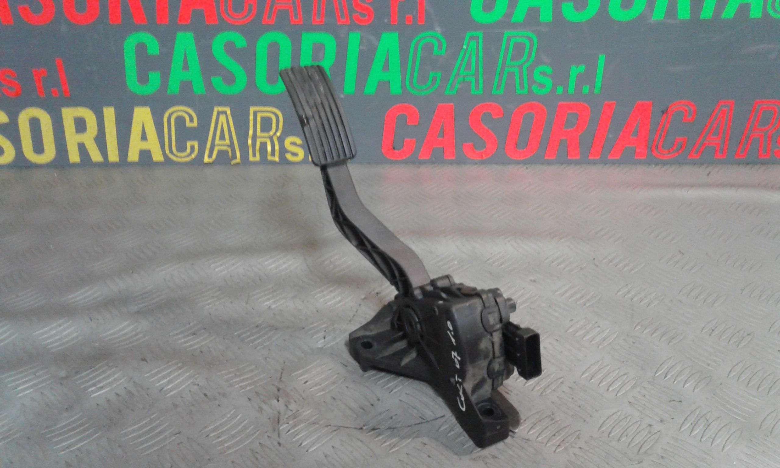 Pedale Acceleratore MN125792 Usato