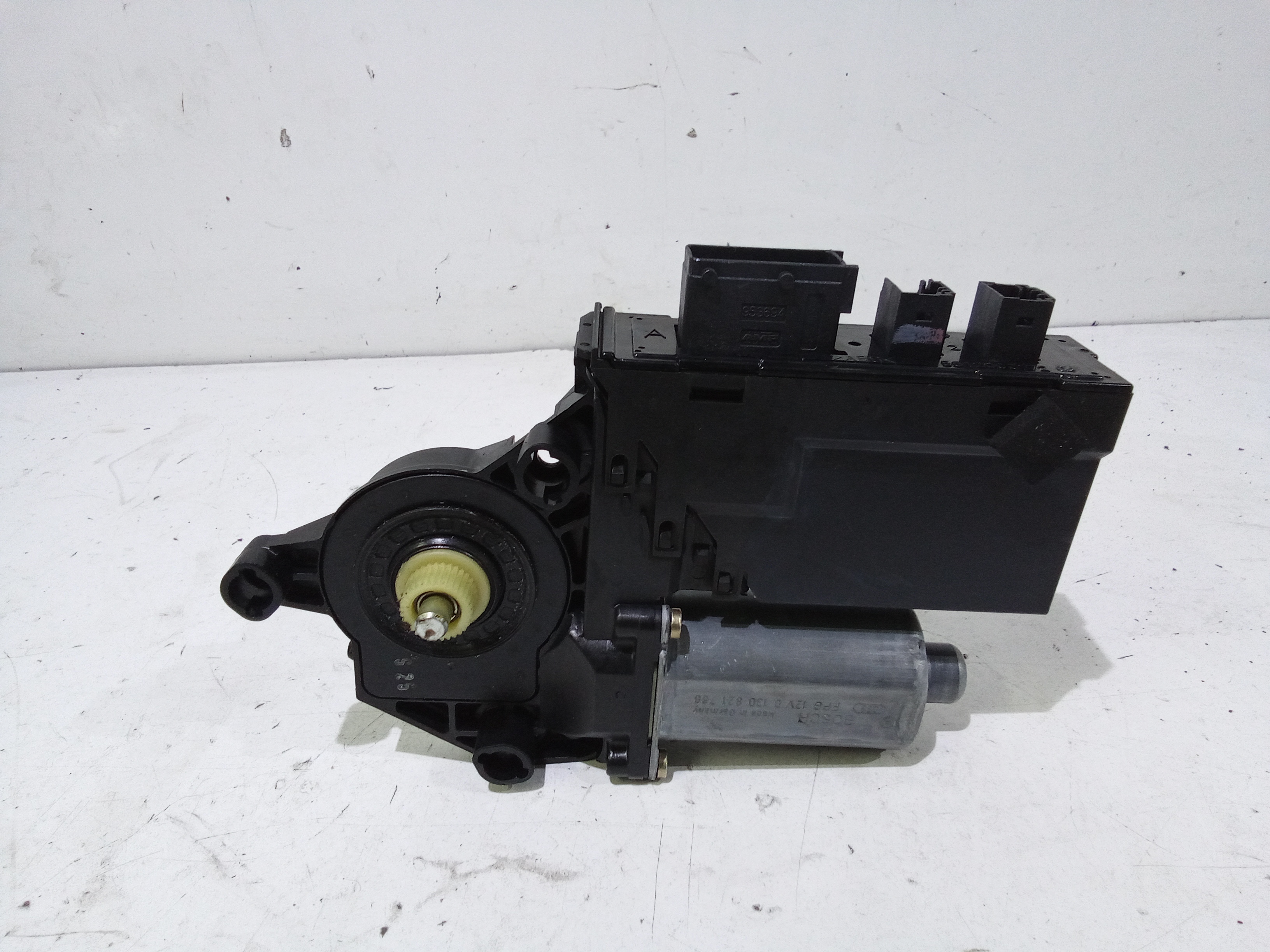 Motorino Alzacristallo Porta Ant. Destro 9222AZ Usato