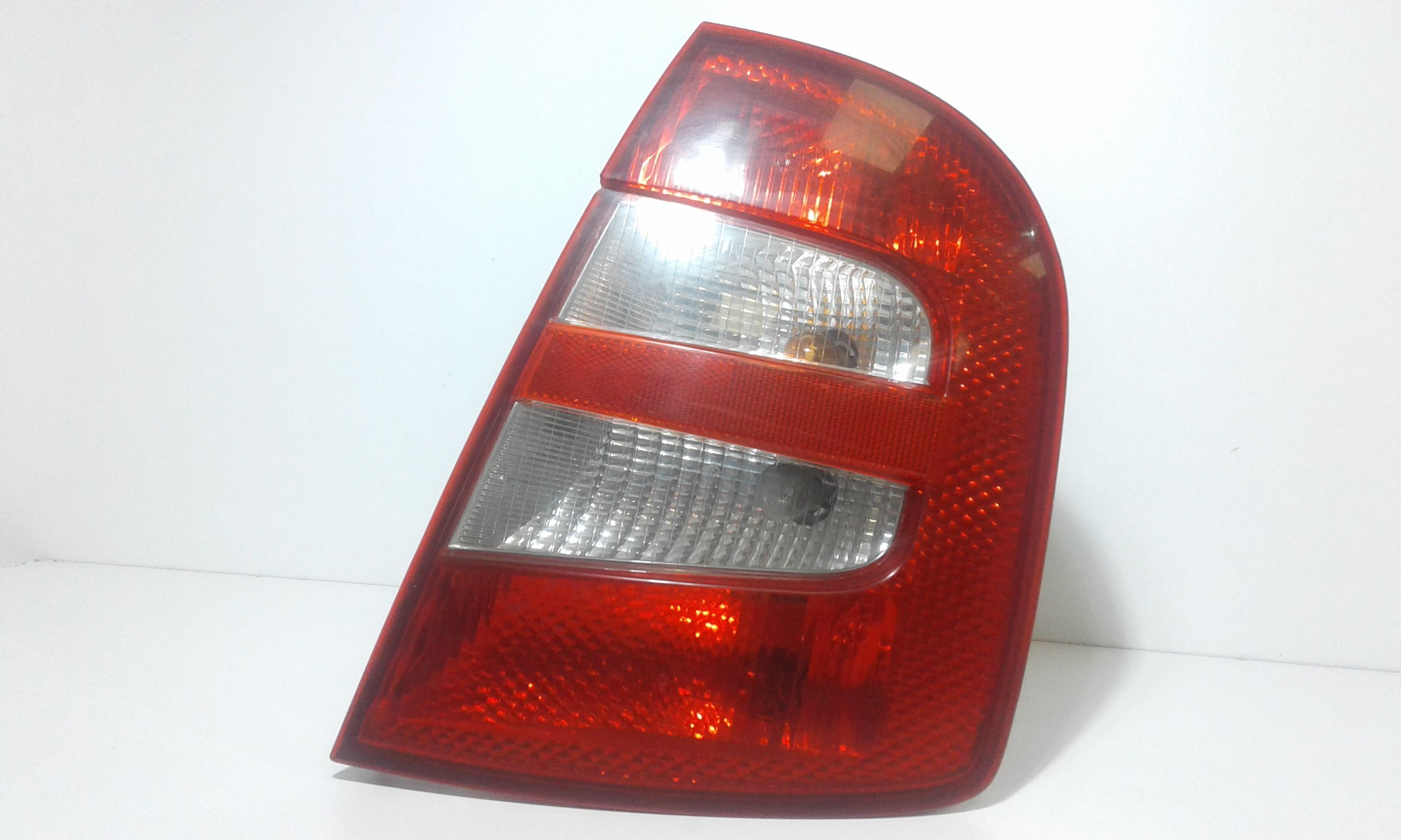 Fanale Post. Destro 6Y6945112C Usato