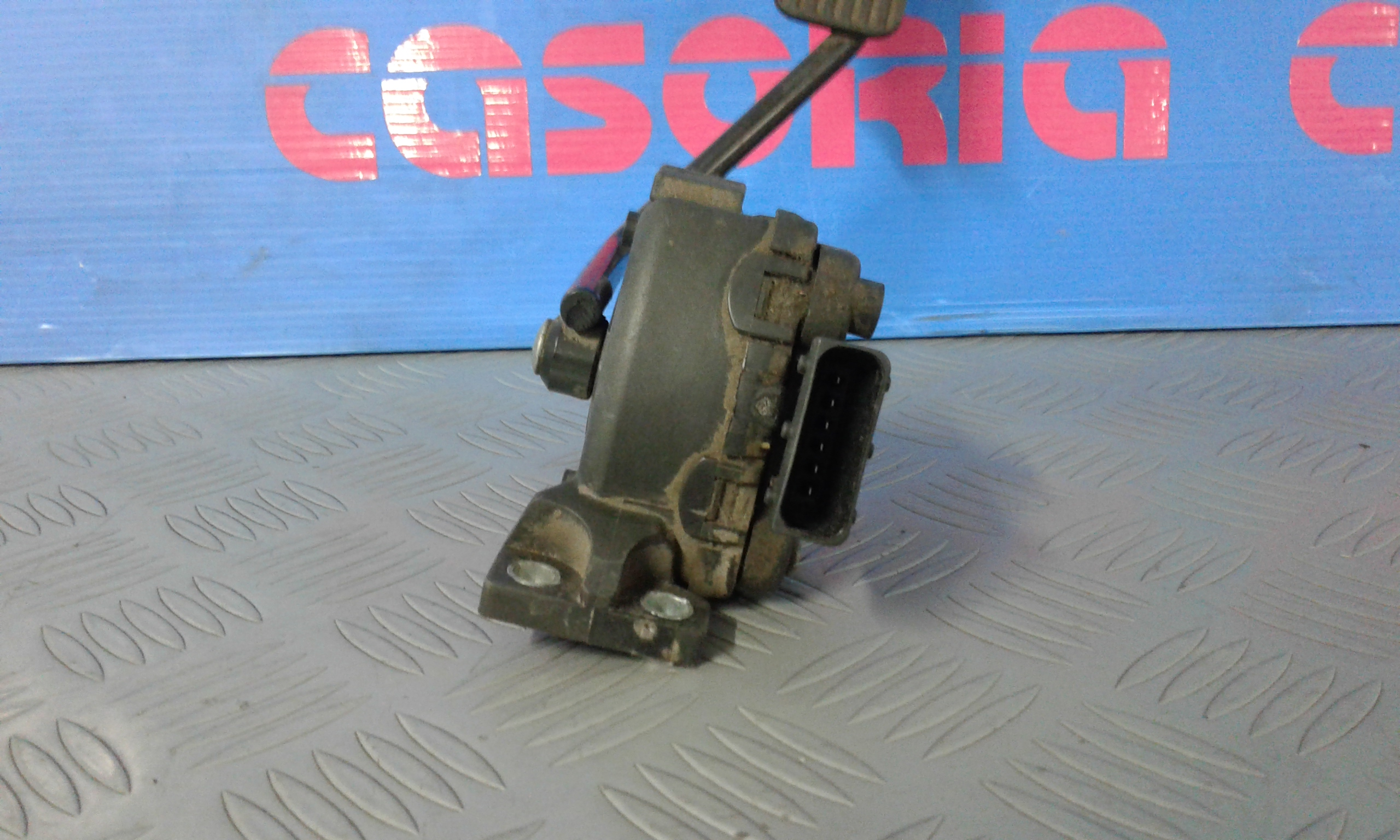 Pedale Acceleratore 4940057K50000 Usato