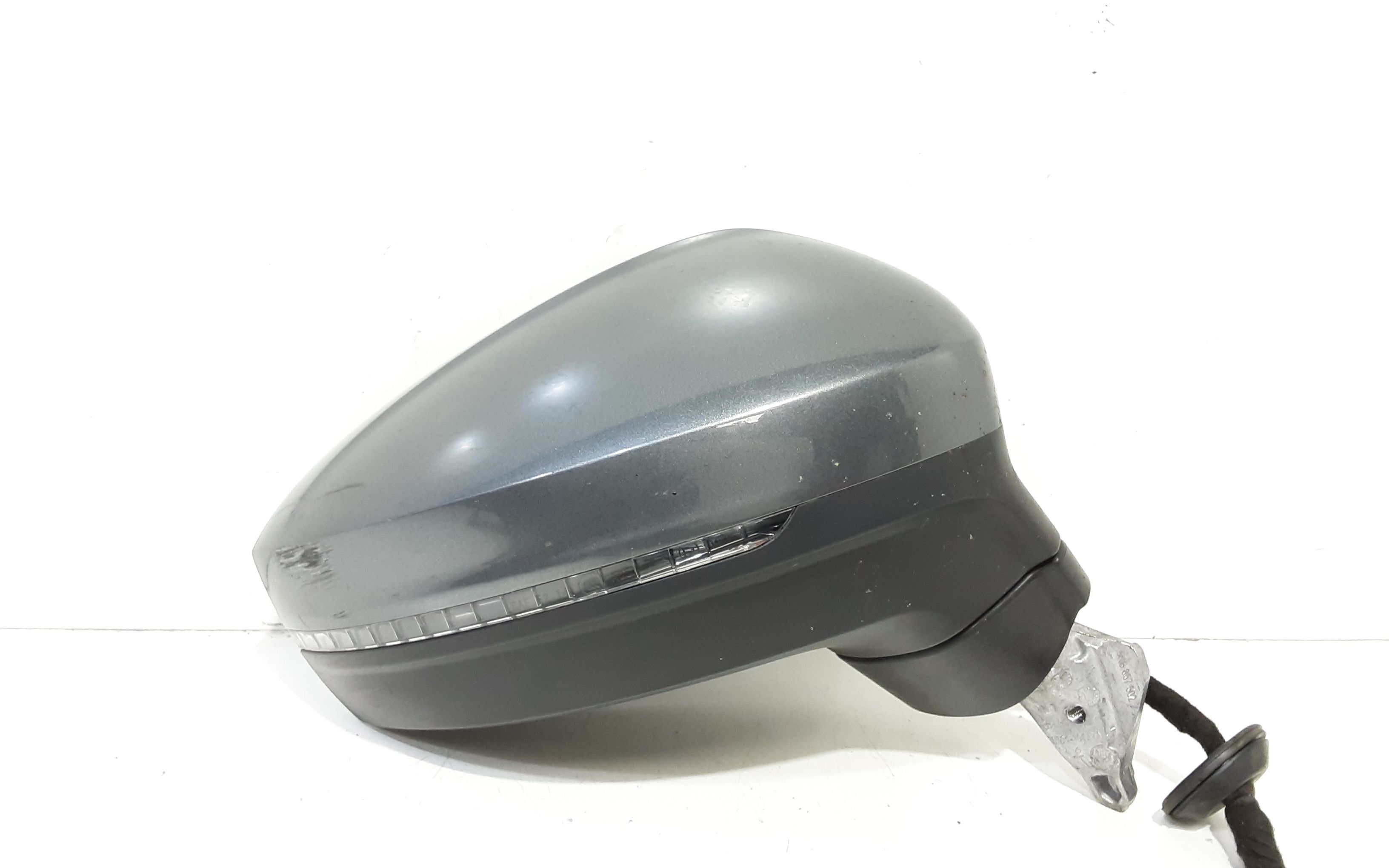 Retrovisore Est. Destro Usato