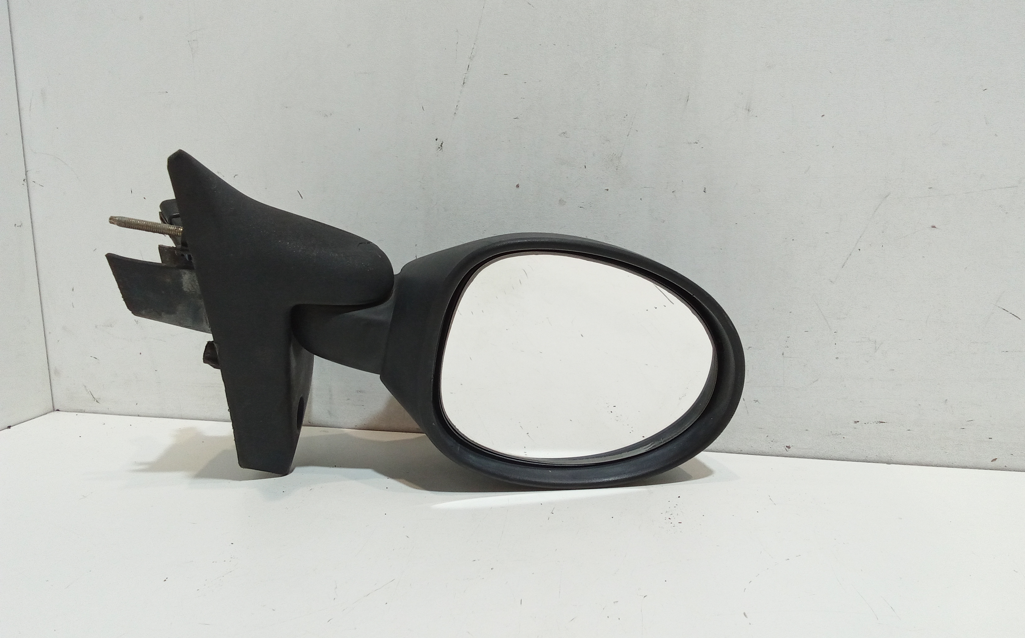 Retrovisore Est. Destro 7701207794 Usato