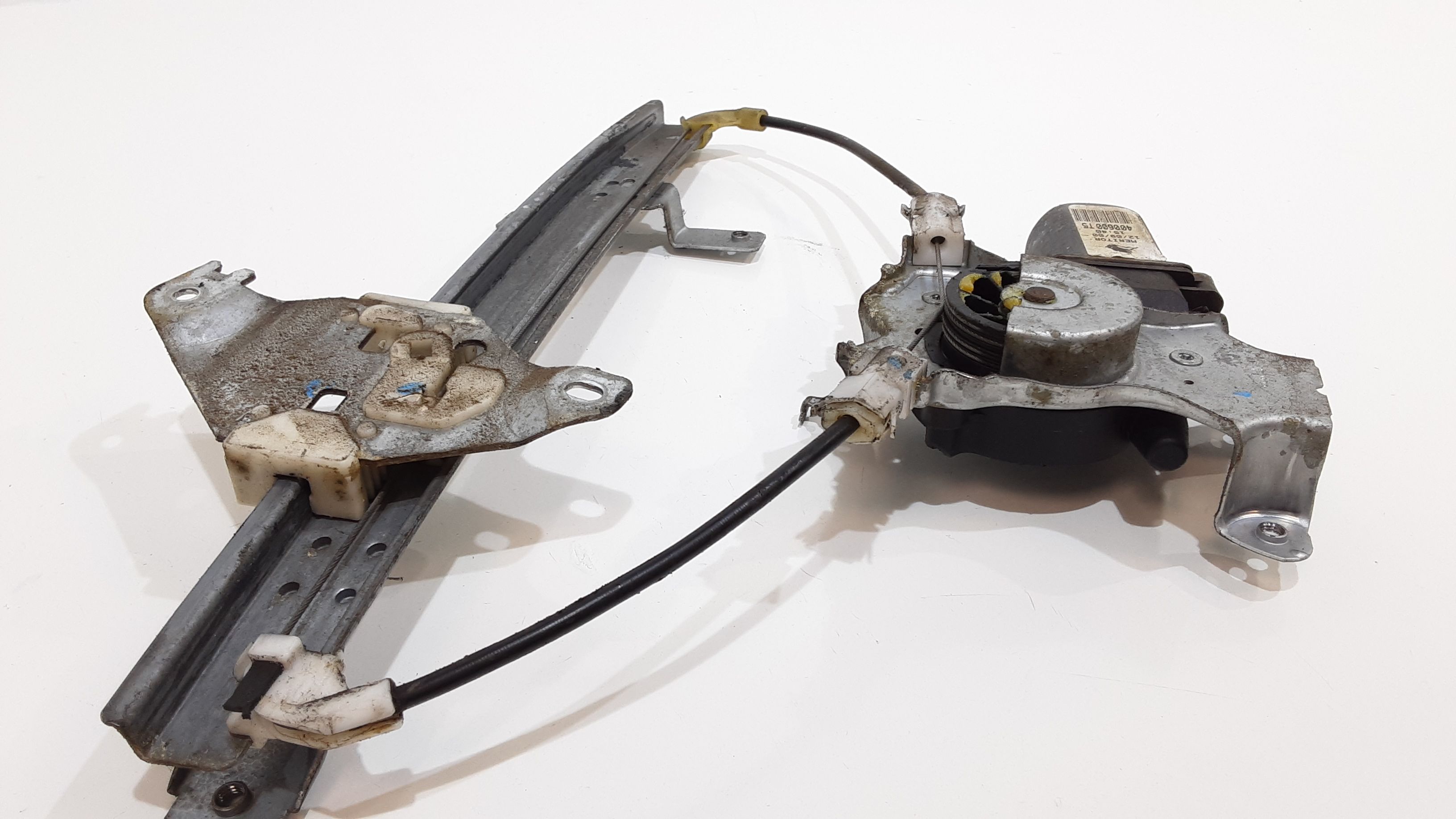 Alzacristallo Porta Post. Destro 82720BU00B Usato