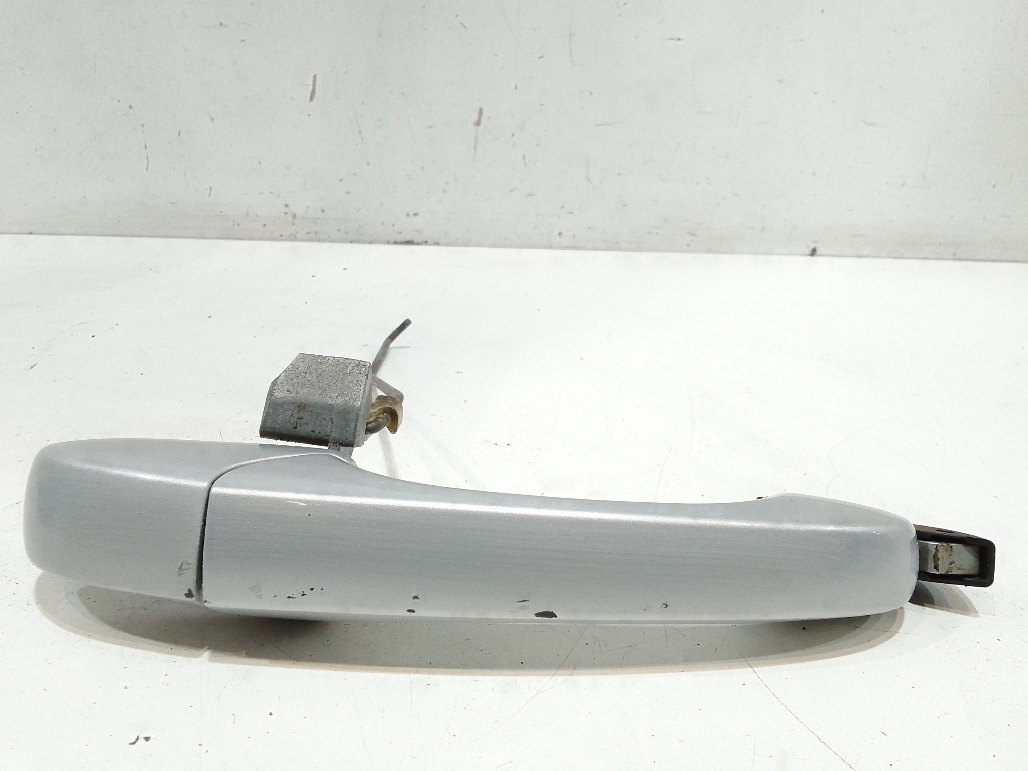 Maniglia Porta Ant. Destro K0XU80AJCAG Usato