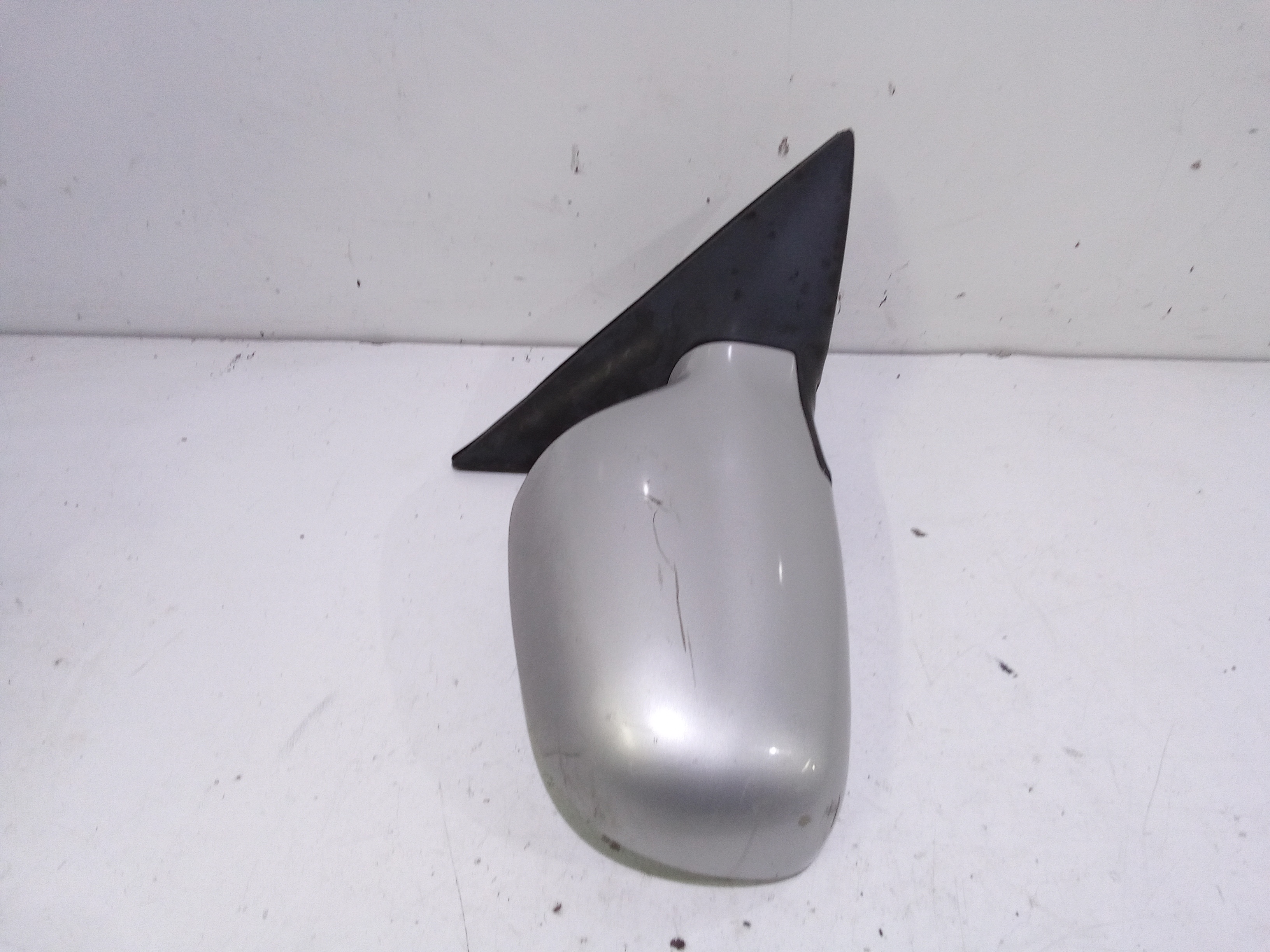 Retrovisore Est. Destro Usato