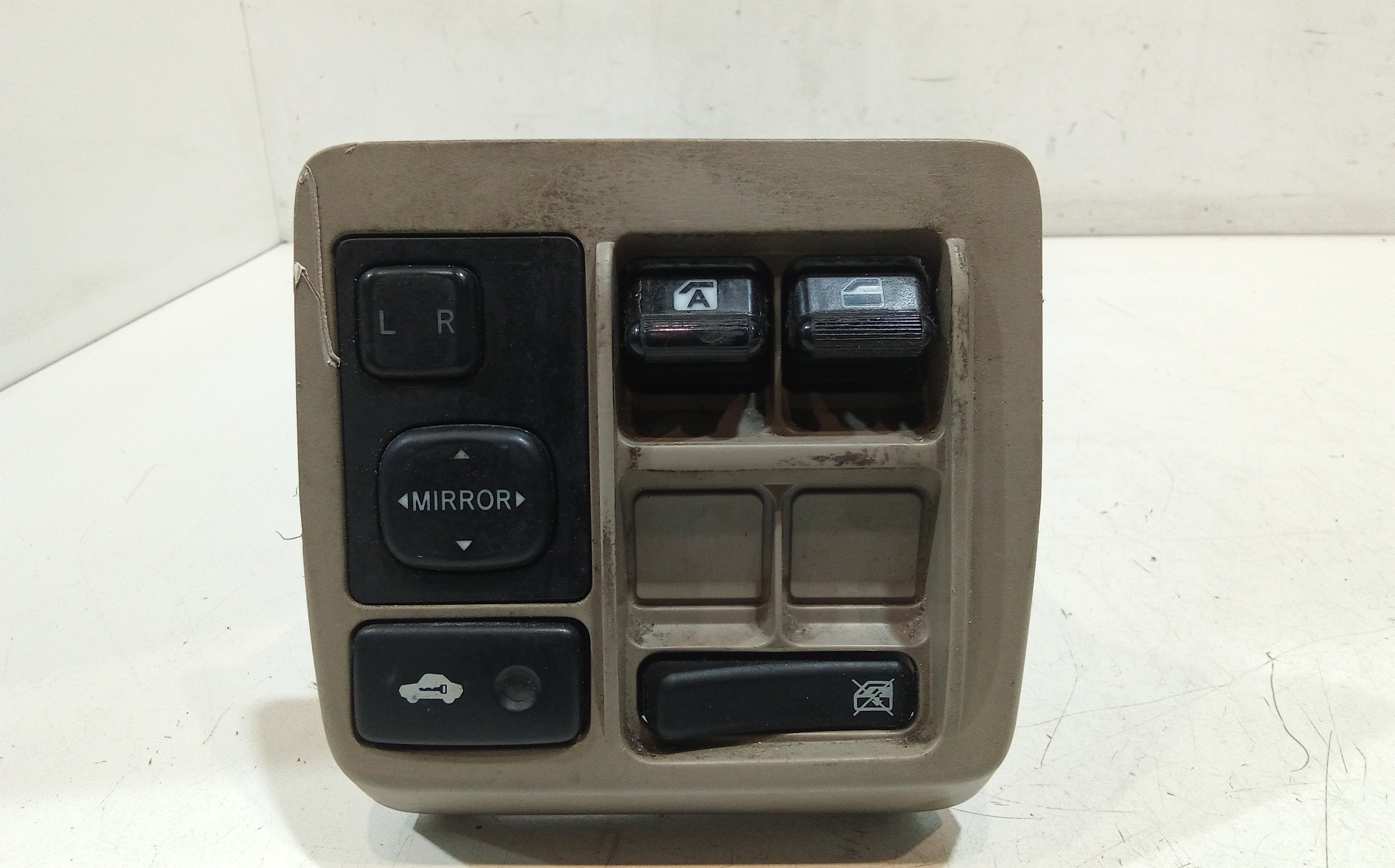 Interruttore Alzacristalli Porta Ant. Sinistro Usato