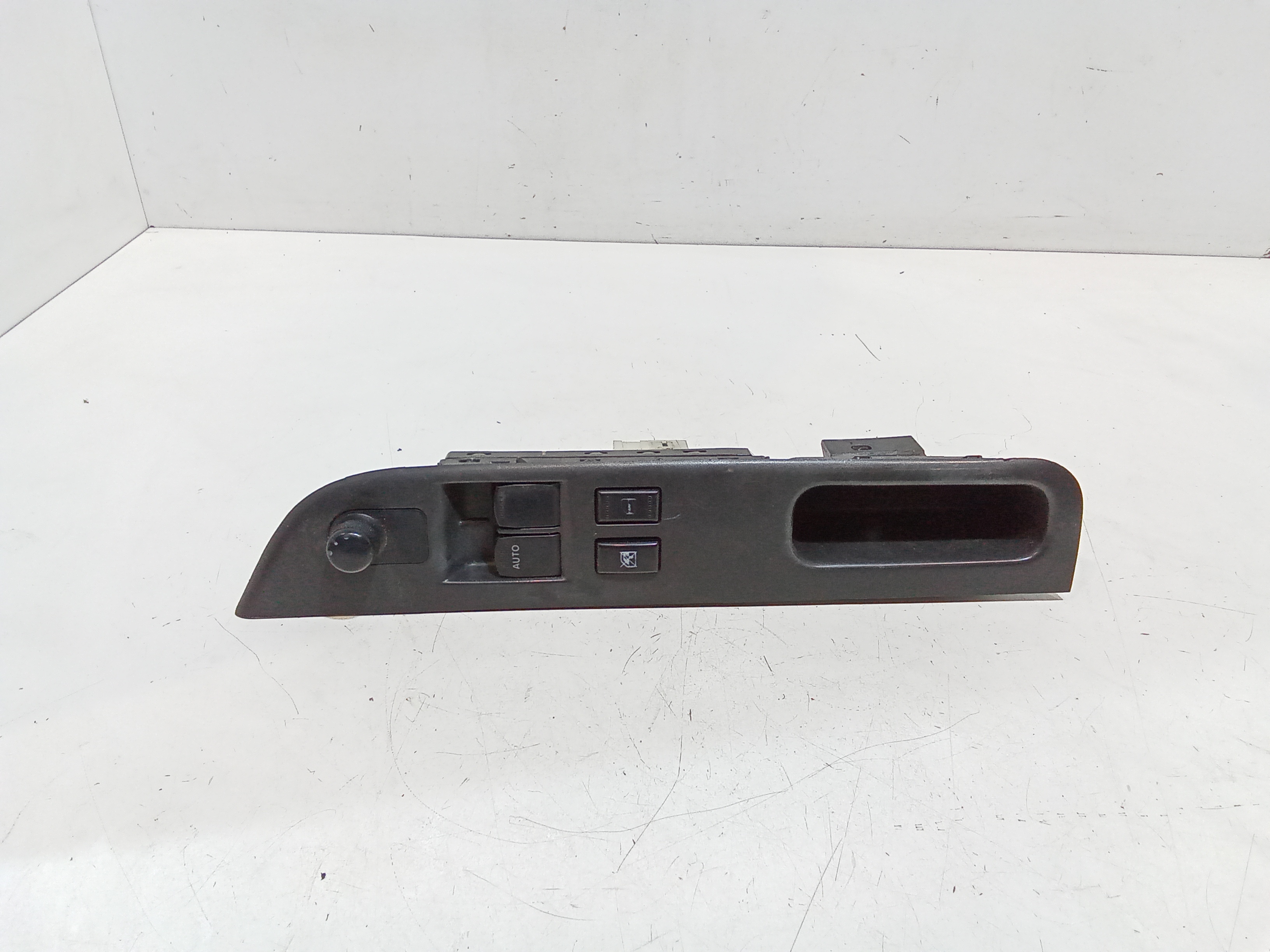 Interruttore Alzacristalli Porta Ant. Sinistro Usato